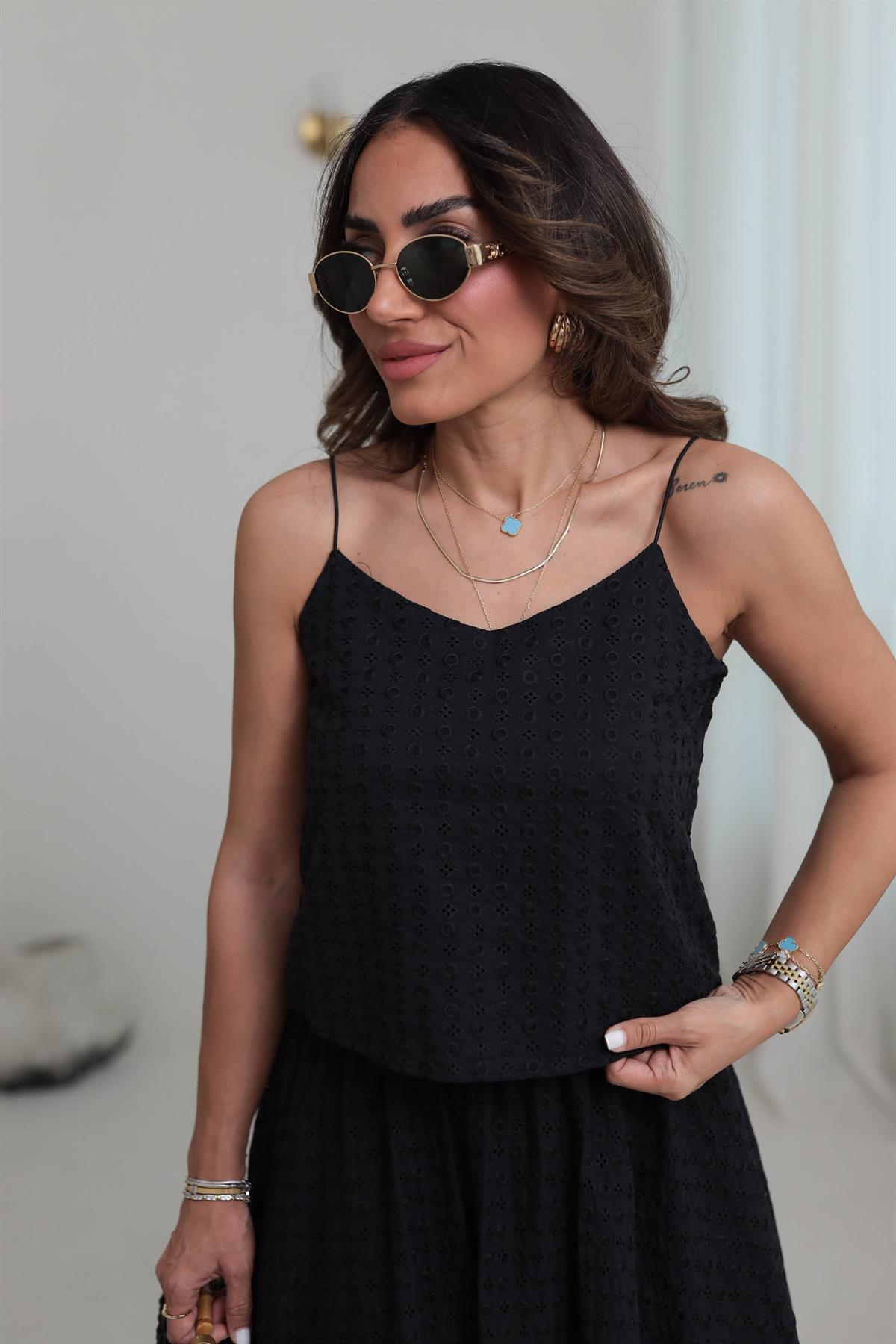 2882 İp Askılı Fisto Bluz SİYAH