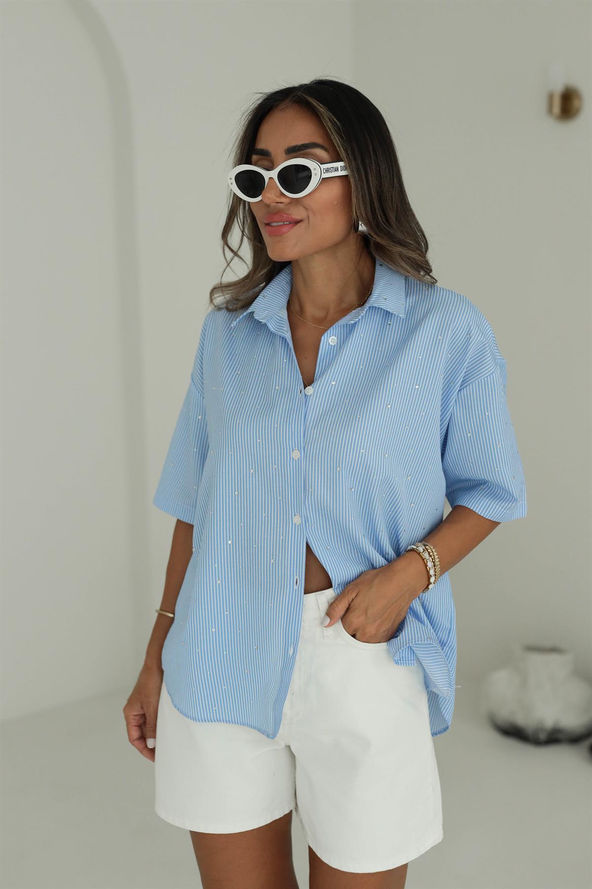 2932 Kısa Kol Çizgili Taşlı Gömlek