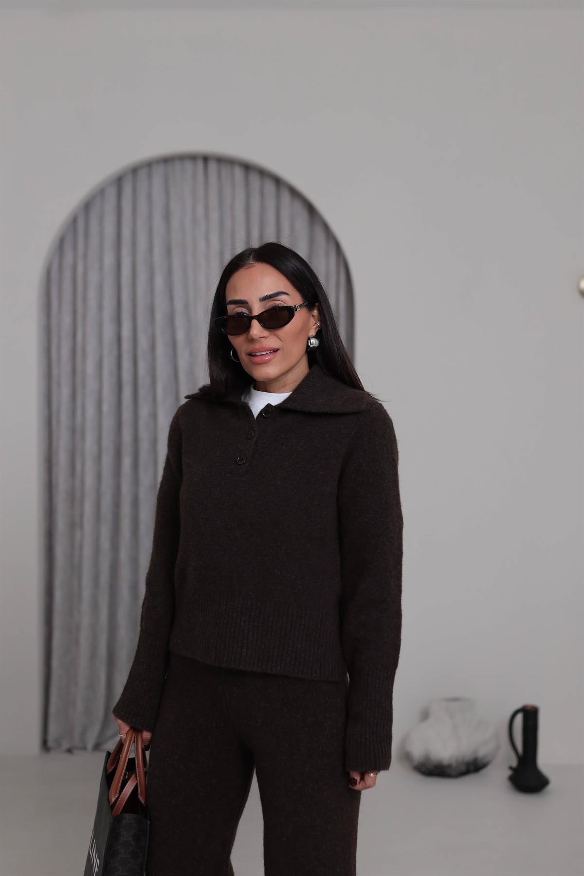 5069 Gömlek Yaka Yarım Düğmeli Kazak ACI KAHVE