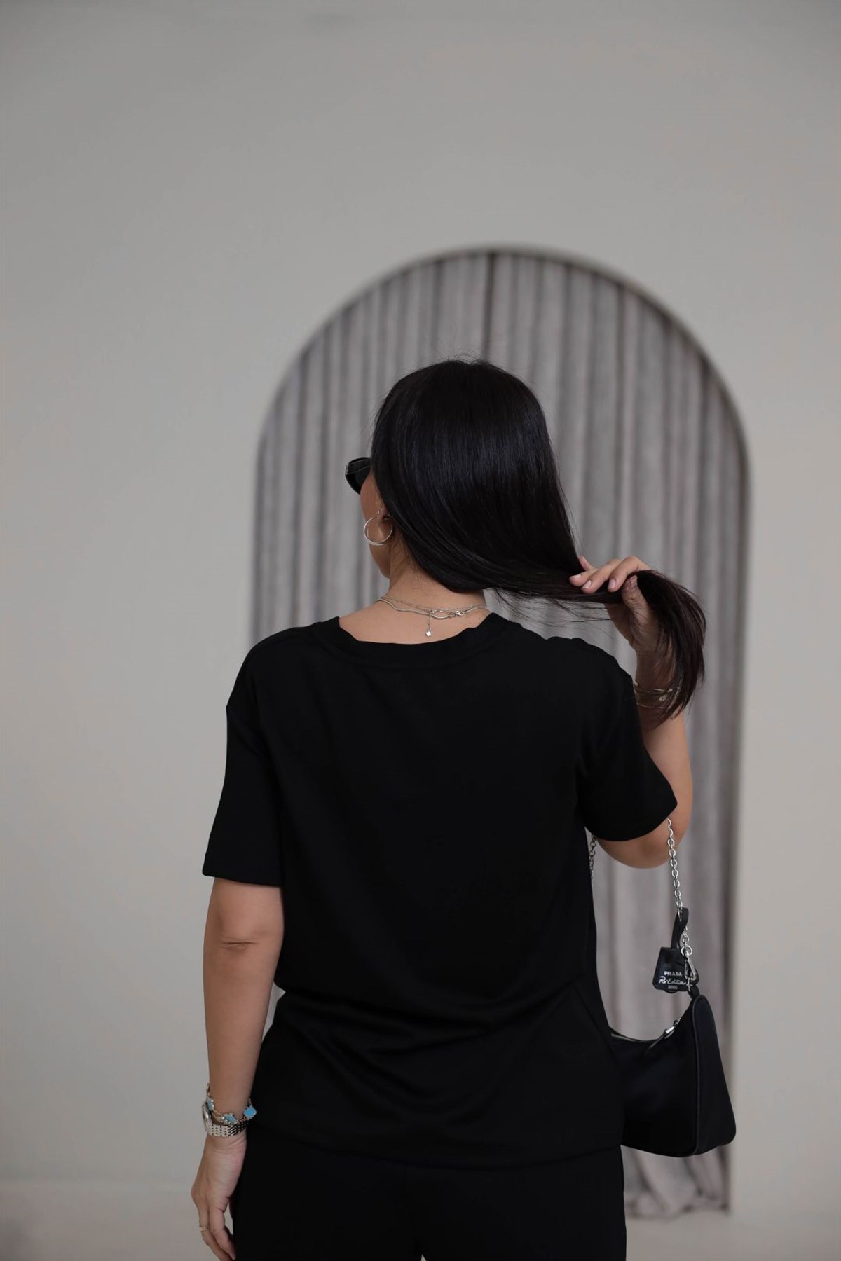 T927 V Yaka Modal Kumaş Tshirt SİYAH