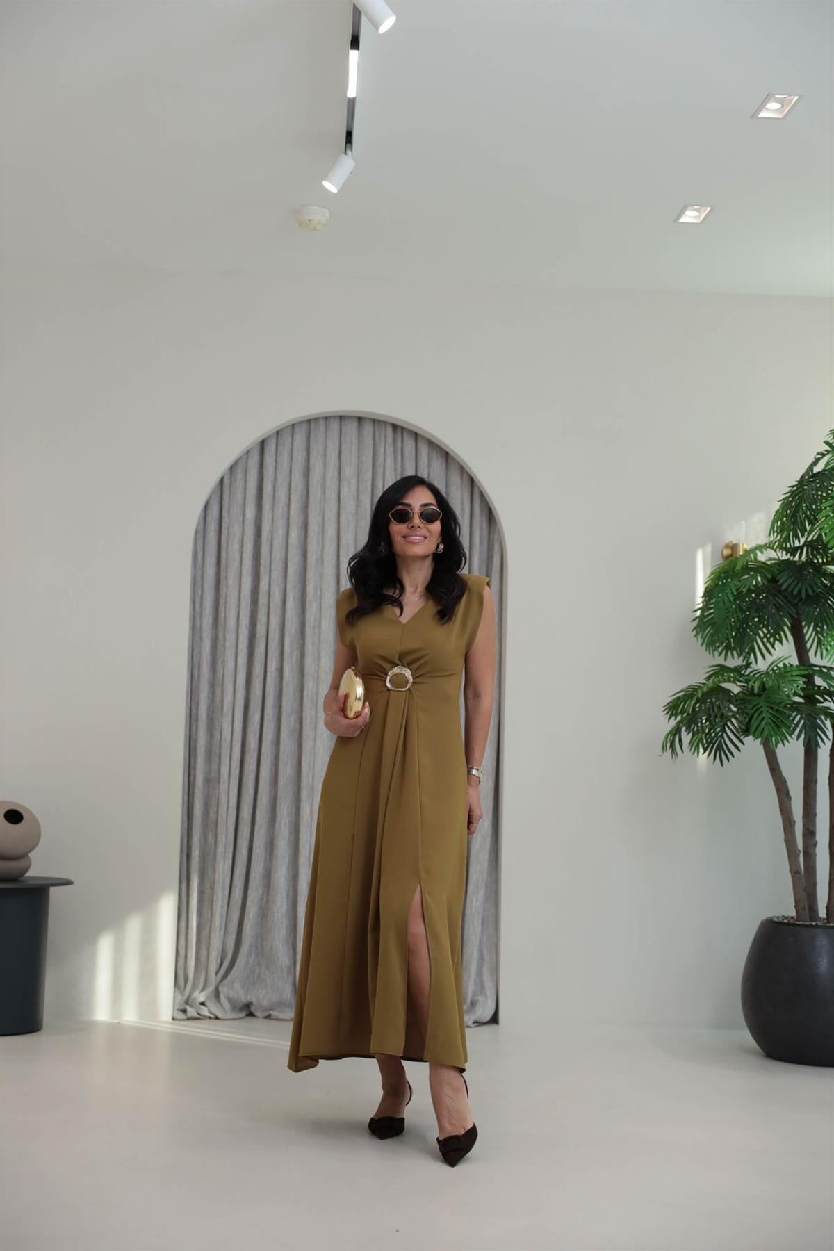 3865 V Yaka Gold Tokalı Maxi Elbise OLİVE