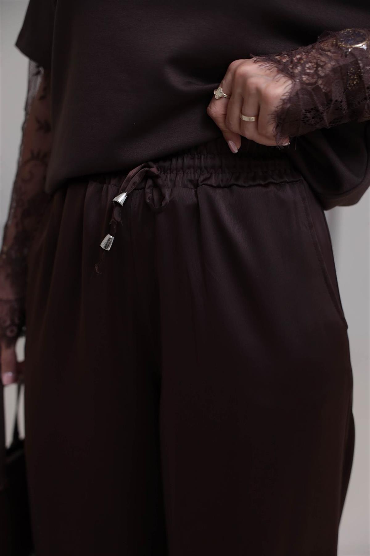 1121 Paça Büzgülü Bel Lastikli Saten Pantolon KAHVE