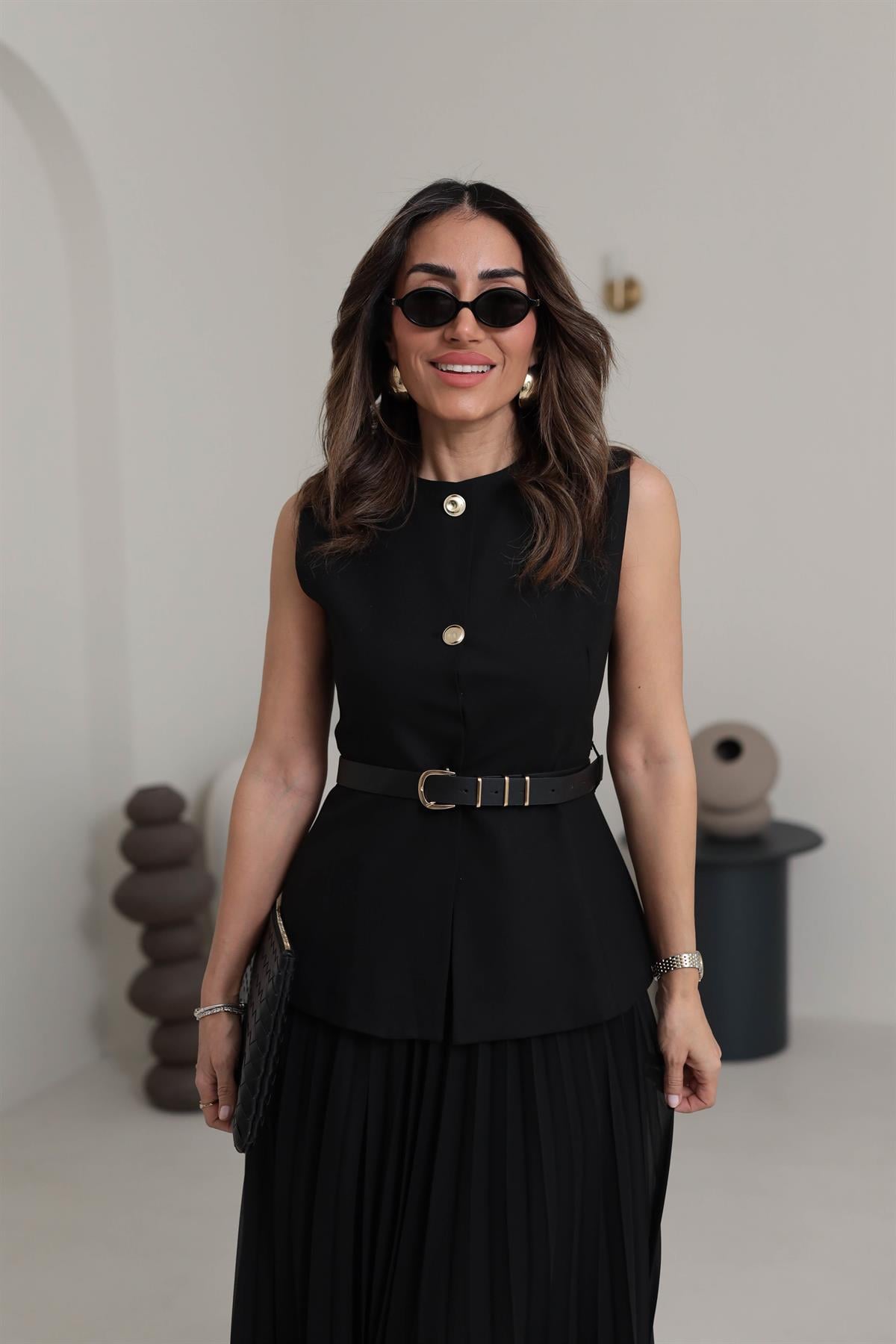 0300 Gold Düğmeli Kemerli Yelek SİYAH