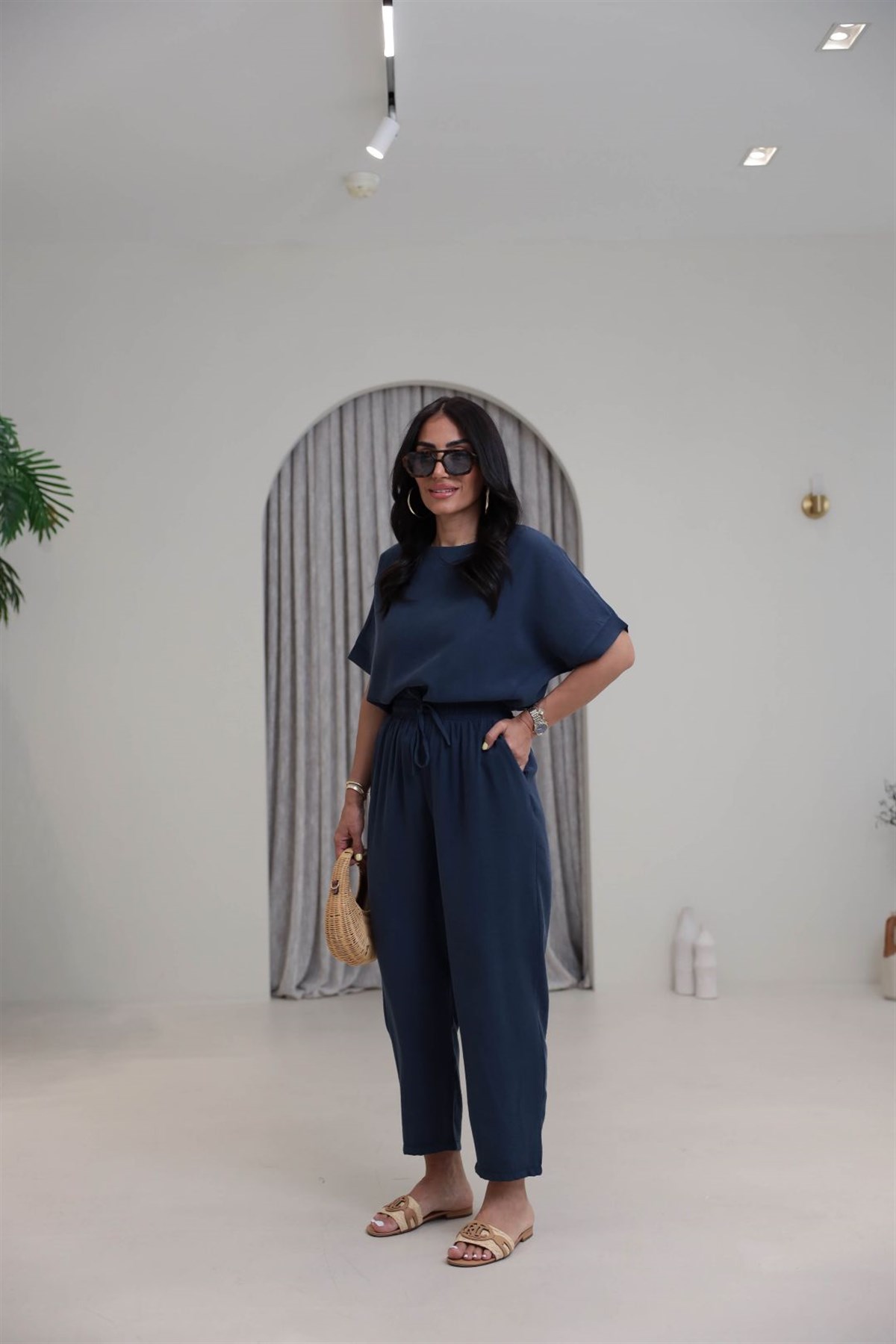 1601 Sırtı Düğme Detaylı Tencel Kumaş Takım Indigo
