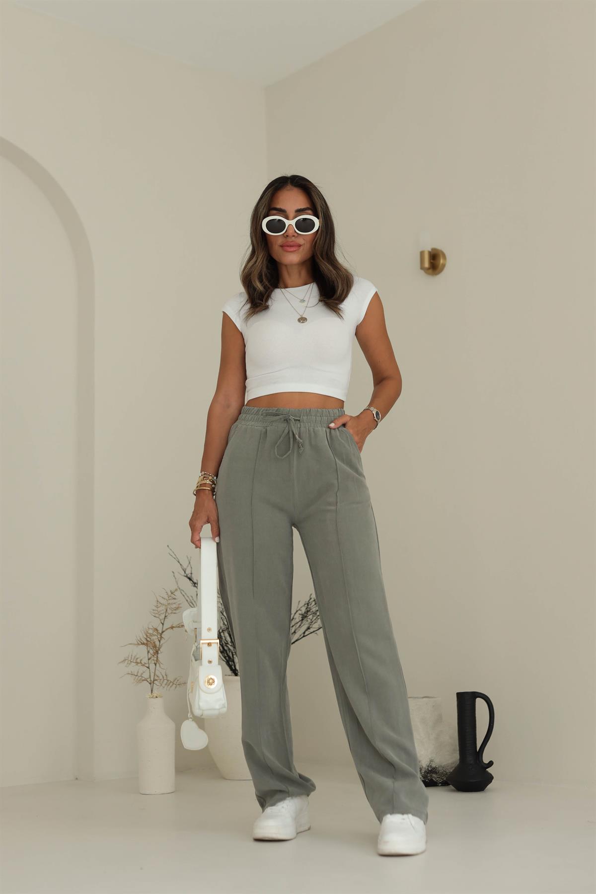 Tencel Kumaş Bel Lastikli Önü Çimalı Pantolon