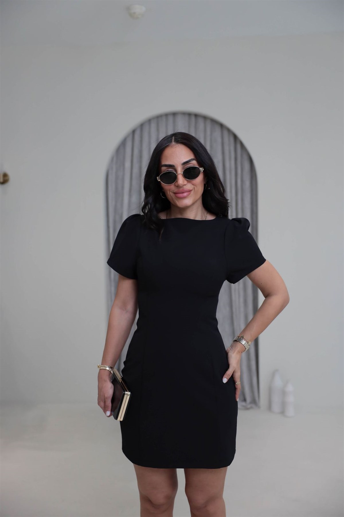 3904 Prenses Kol Belden Oturtmalı Elibise SİYAH