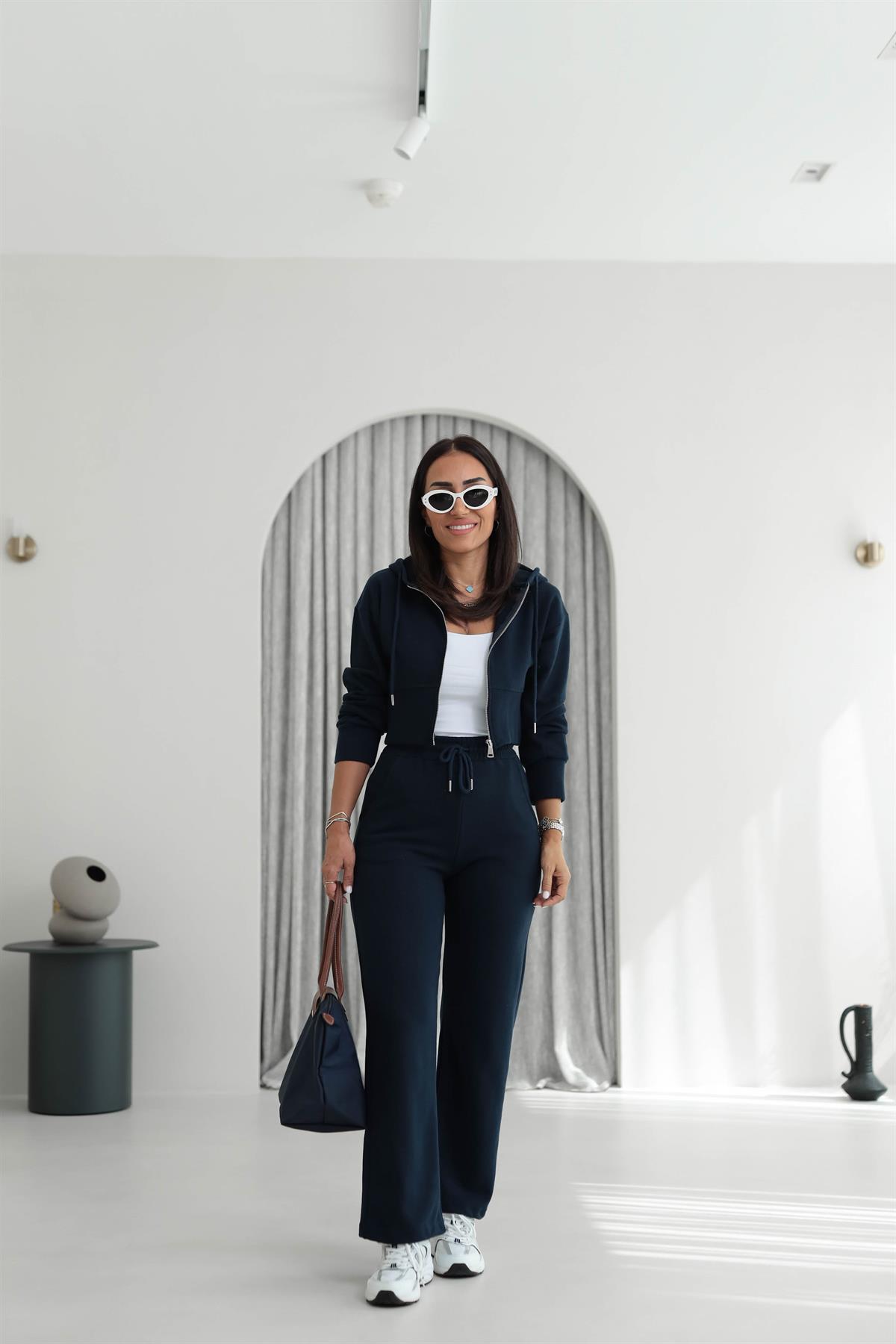 2331 Selanik Kumaş Fermuarlı Ceketli Takım LACİVERT