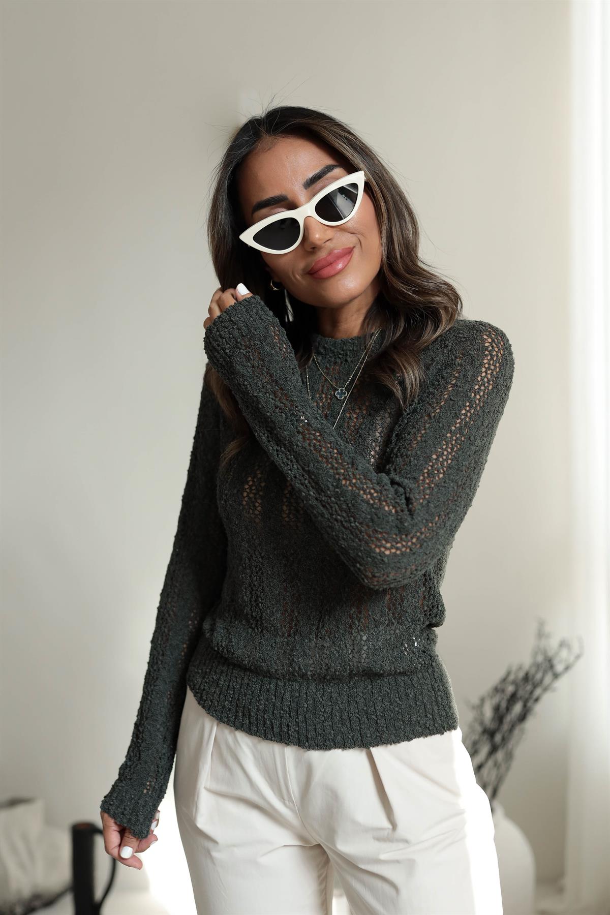 4413 Bisiklet Yaka Ajur Desenli Triko