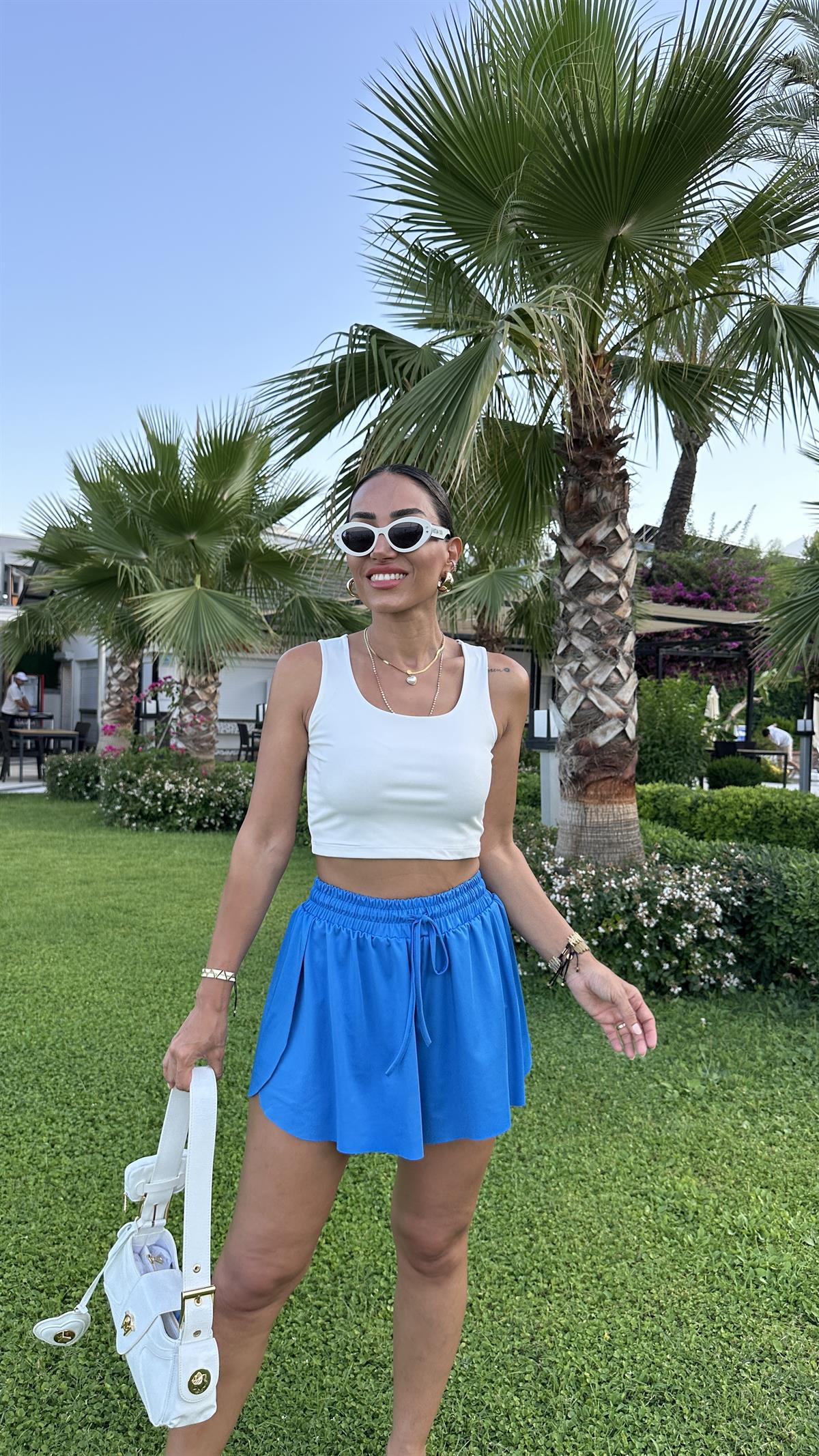 7948 Çift Kat Bol Kesim Şort