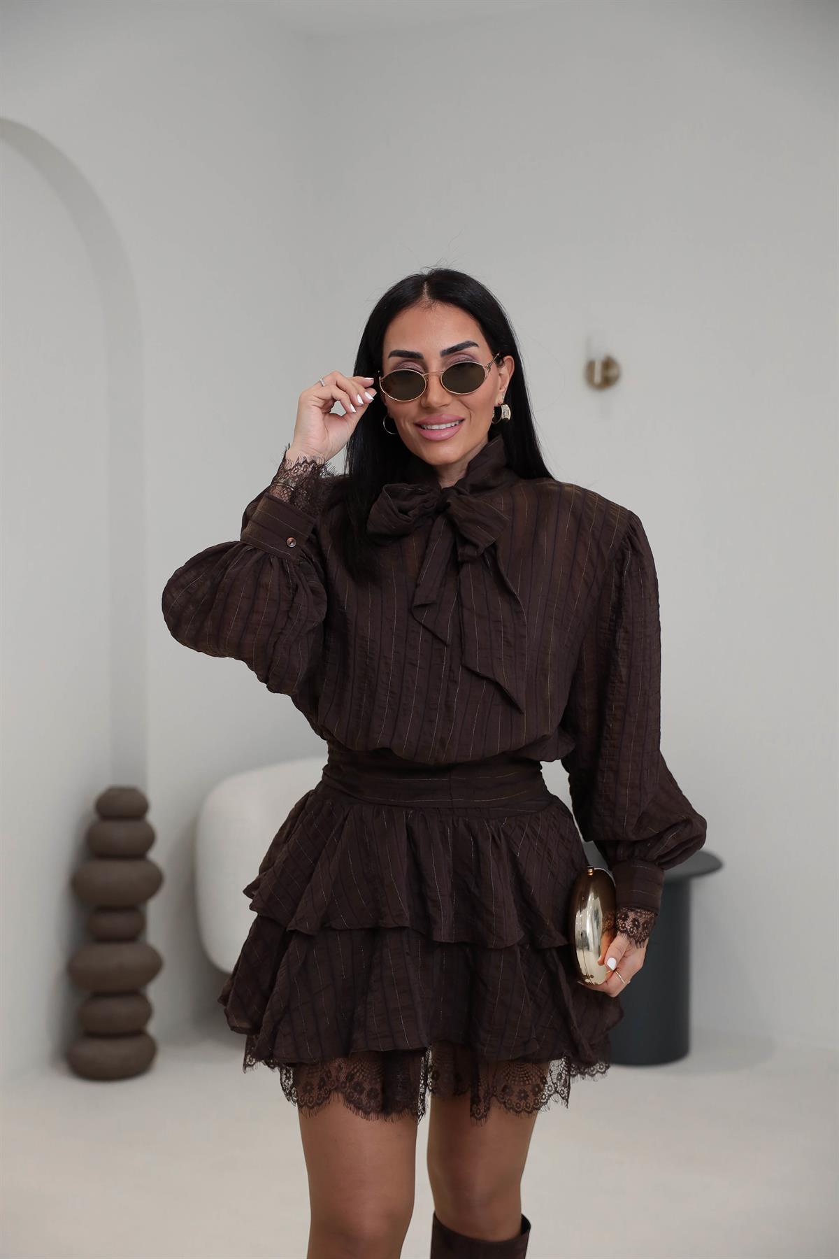 5540 Dantel Detaylı Vatkalı Kat Kat Elbise KAHVE