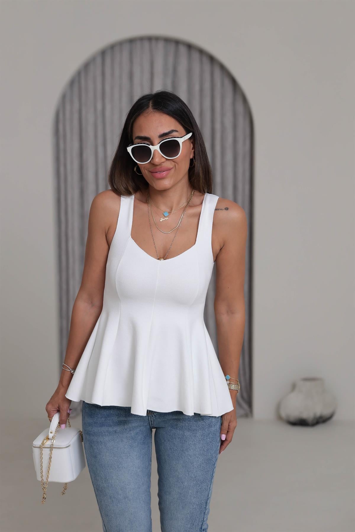 1973 Örme Kalın Askılı Peplum Bluz EKRU