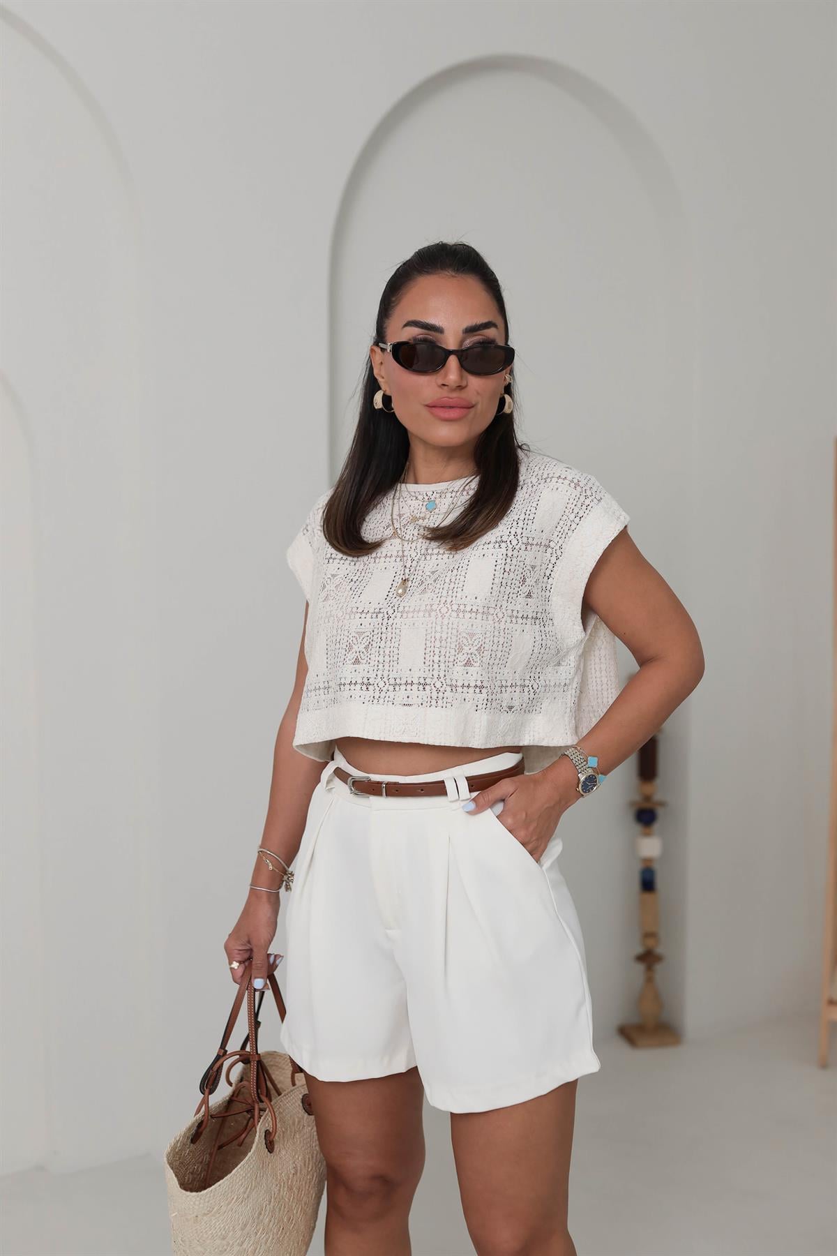 9711 Dantelli Sıfır Kol Bluz NATURAL