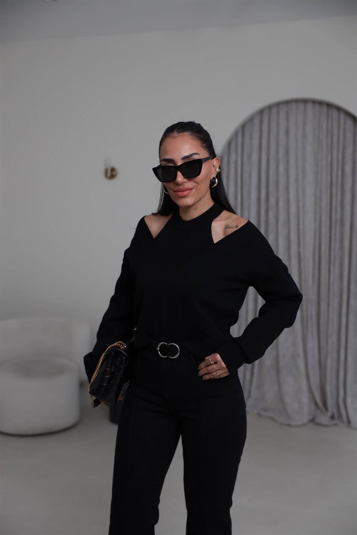 1206 V Yaka İkili Korsman Bluz SİYAH