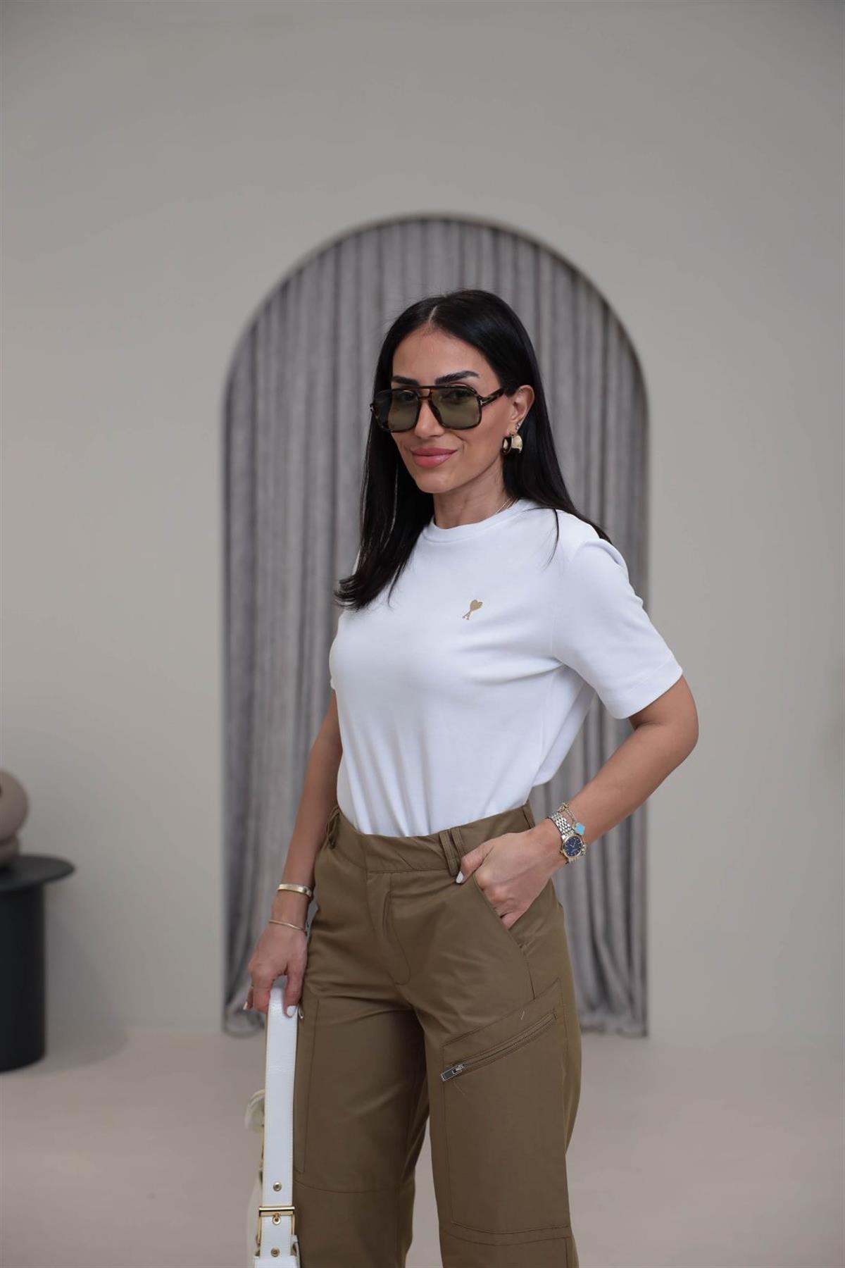 Gold Metal Kalpli Bisiklet Yaka Pamuklu Tshirt BEYAZ