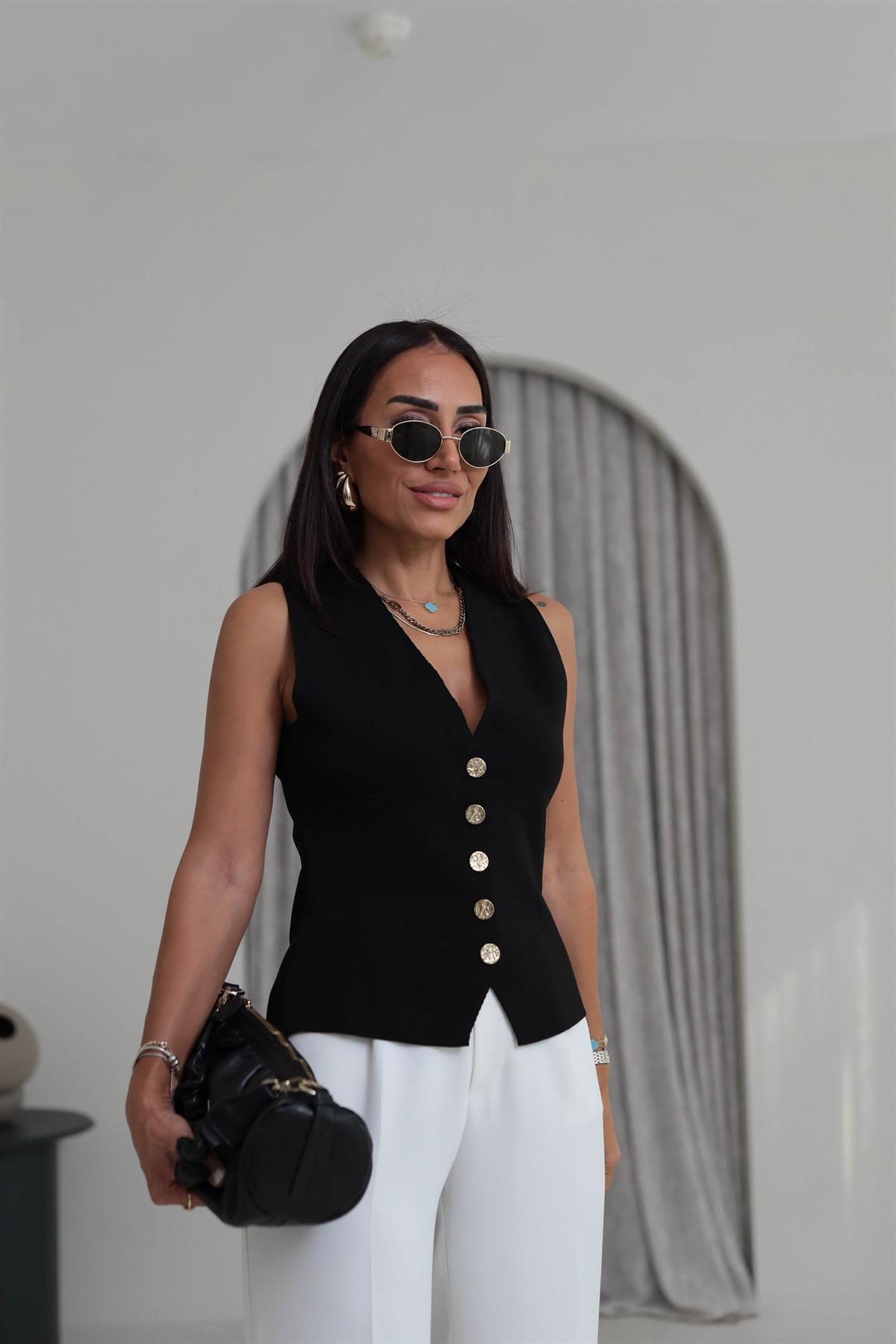 Gold Düğme Detaylı Rayon Kumaş Yelek SİYAH