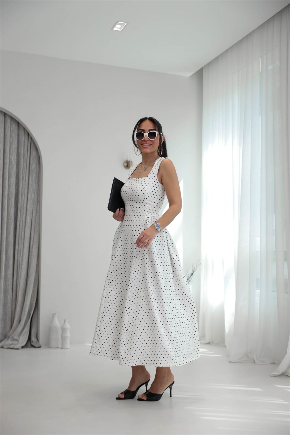 3950 Kalın Askılı Kare Yaka Puantiyeli Vintage Elbise EKRU