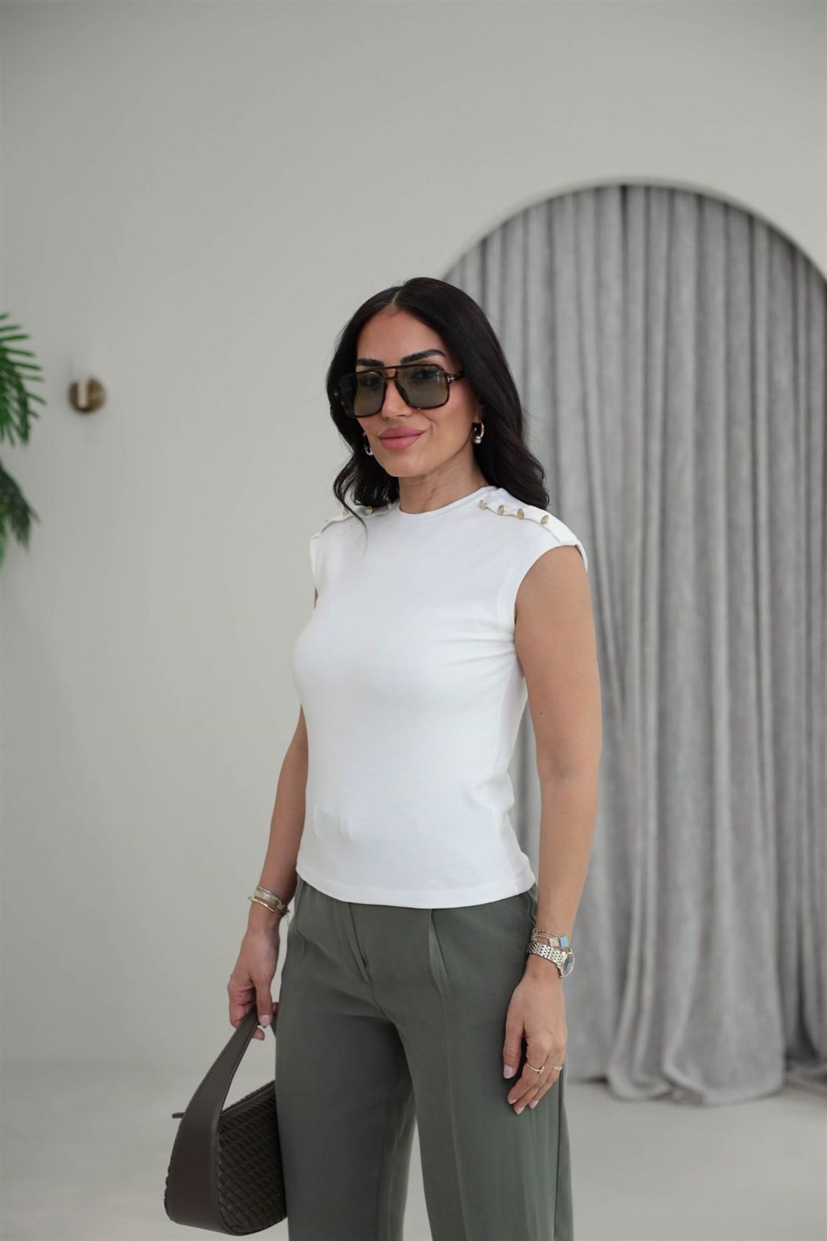 8483 Omuz Düğmeli Modal Massi Bluz EKRU