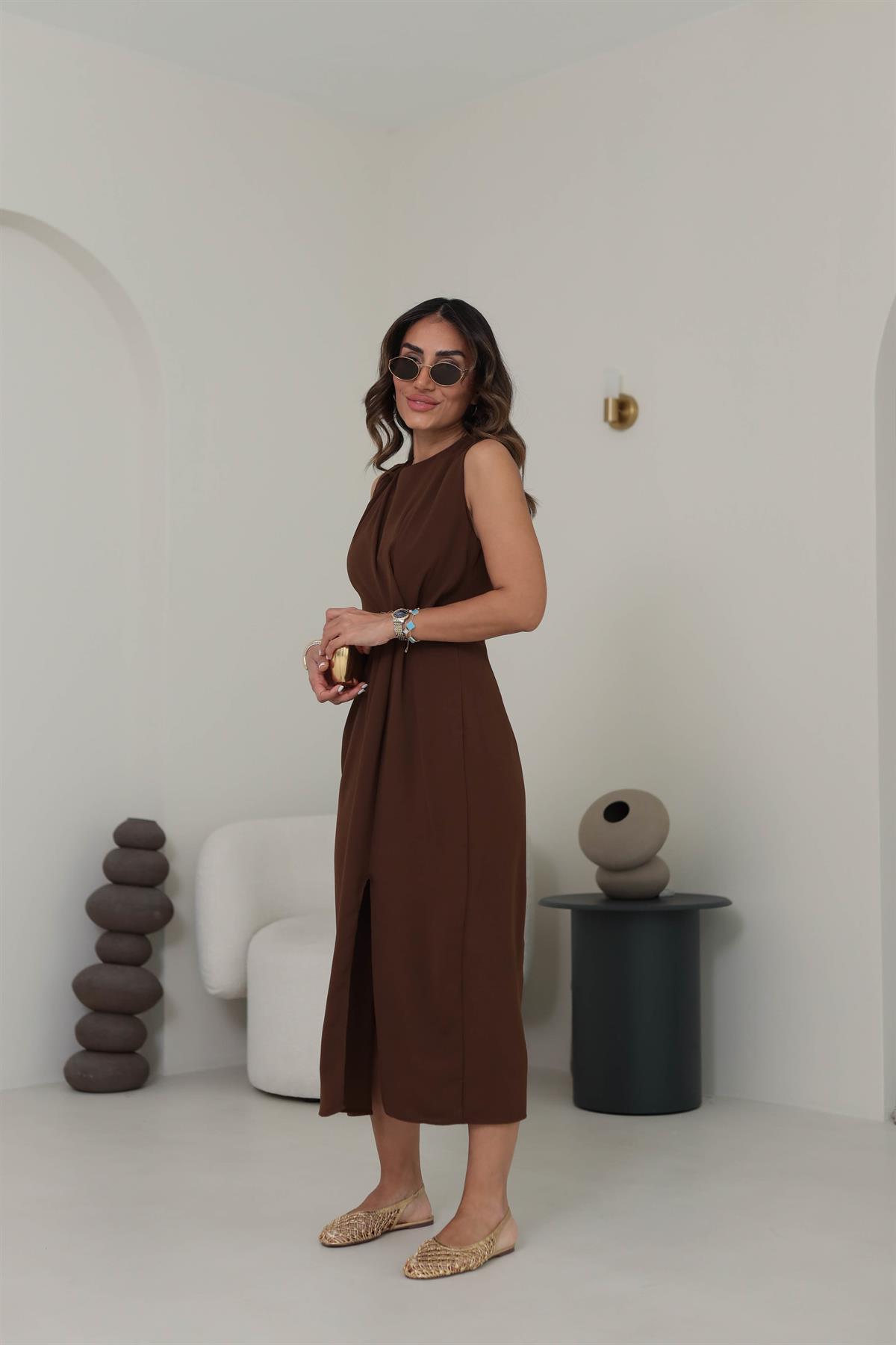3718 Gold Broşlu Kolsuz Midi Elbise KAHVE
