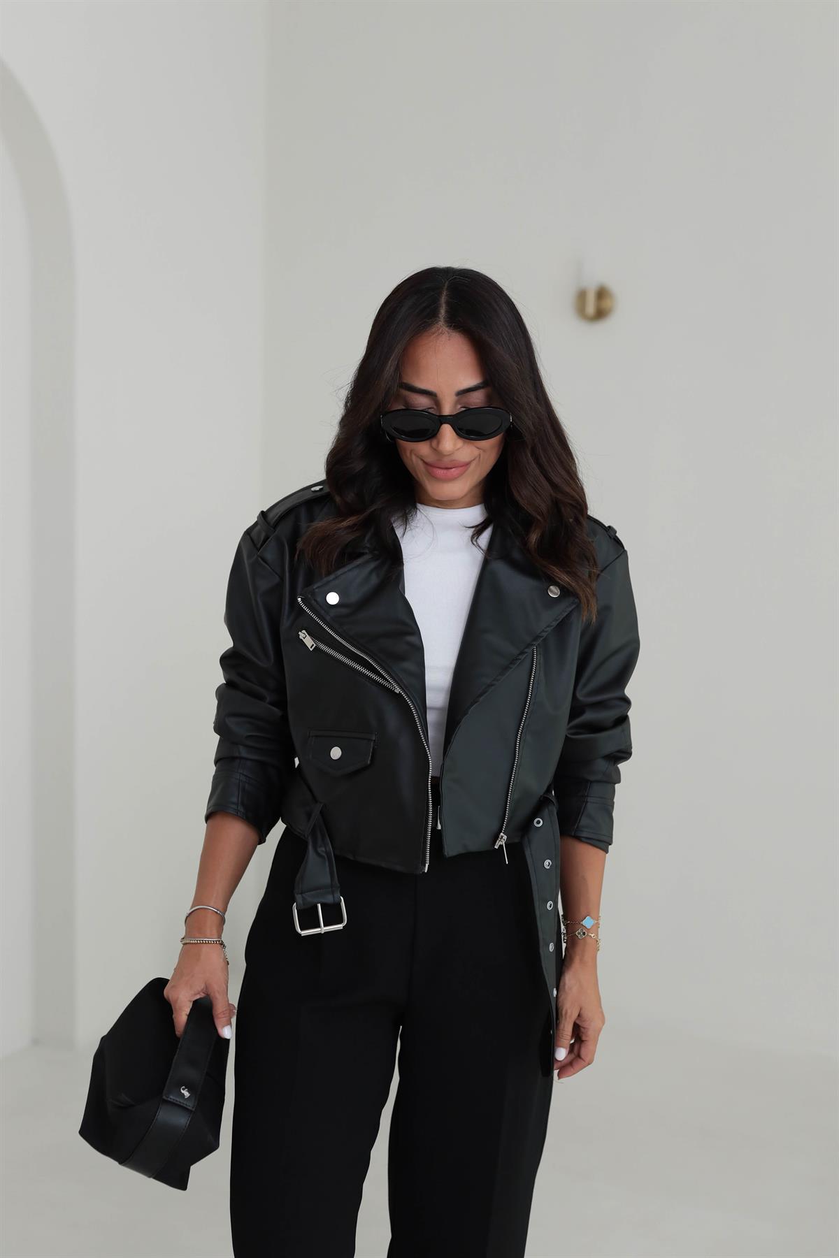 3132 Kemer ve Fermuar Detaylı Deri Ceket SİYAH