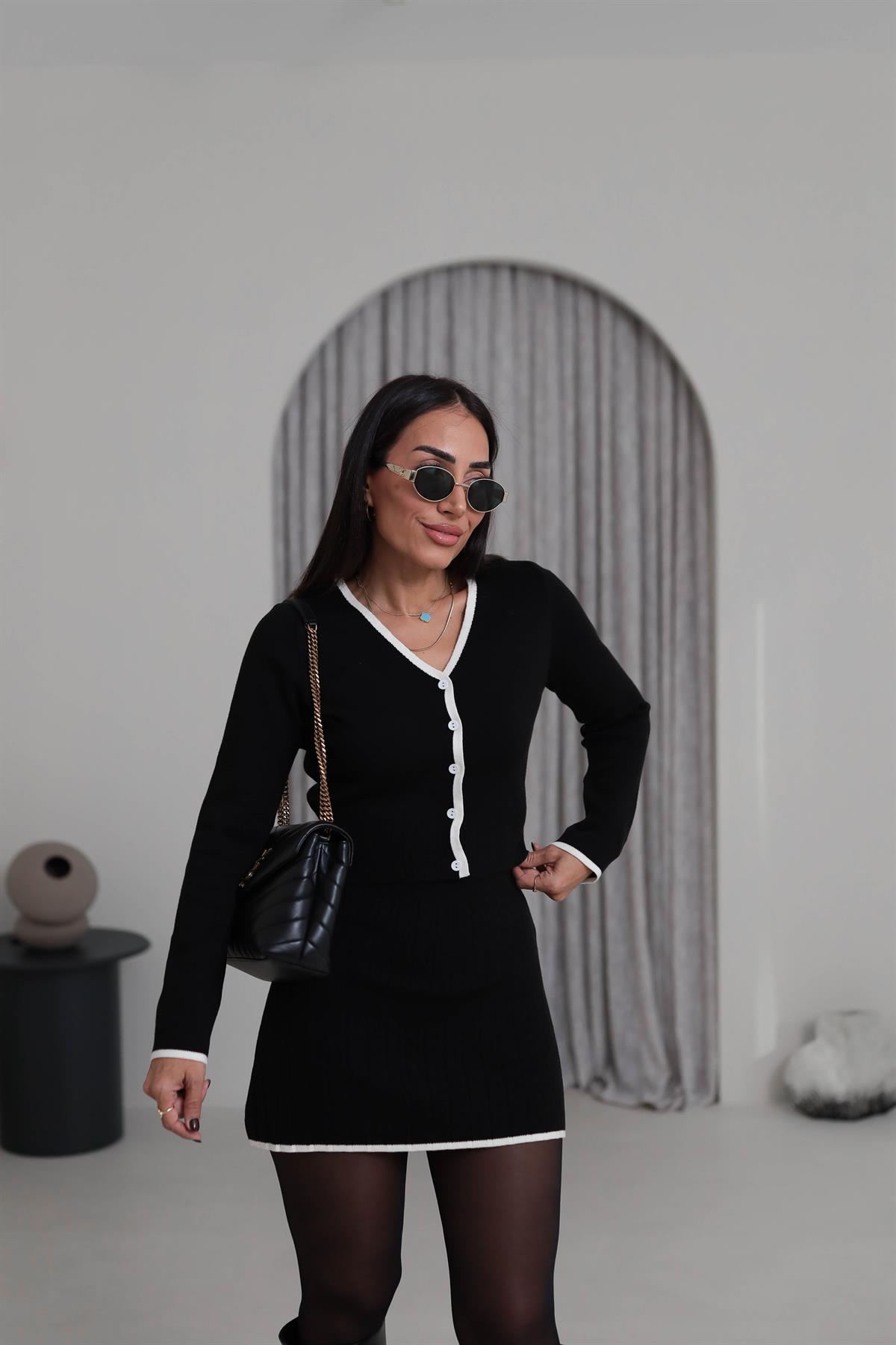 0043 Biyeli Etekli Triko Takım SİYAH