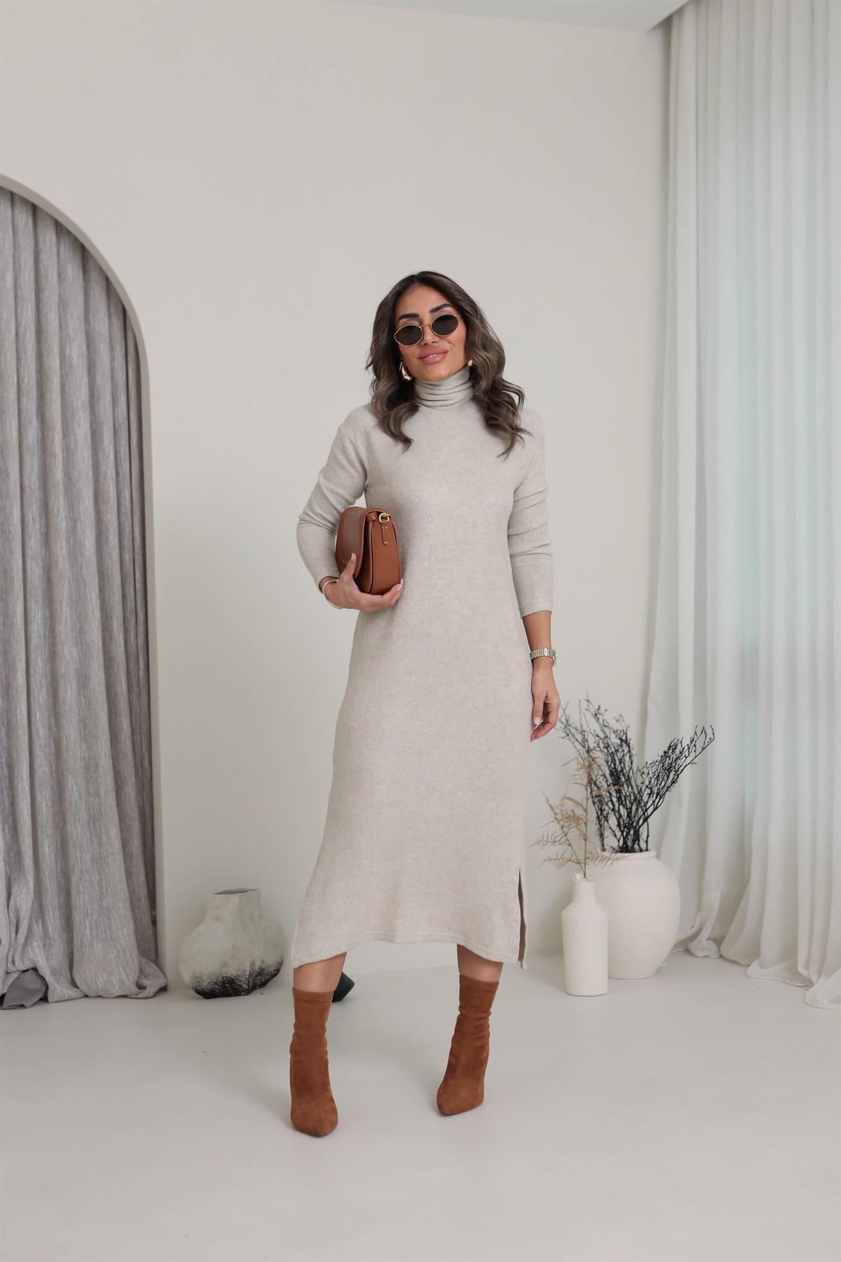 Balıkçı Yaka Yanları Yırtmaçlı Yumoş Elbise TAŞ