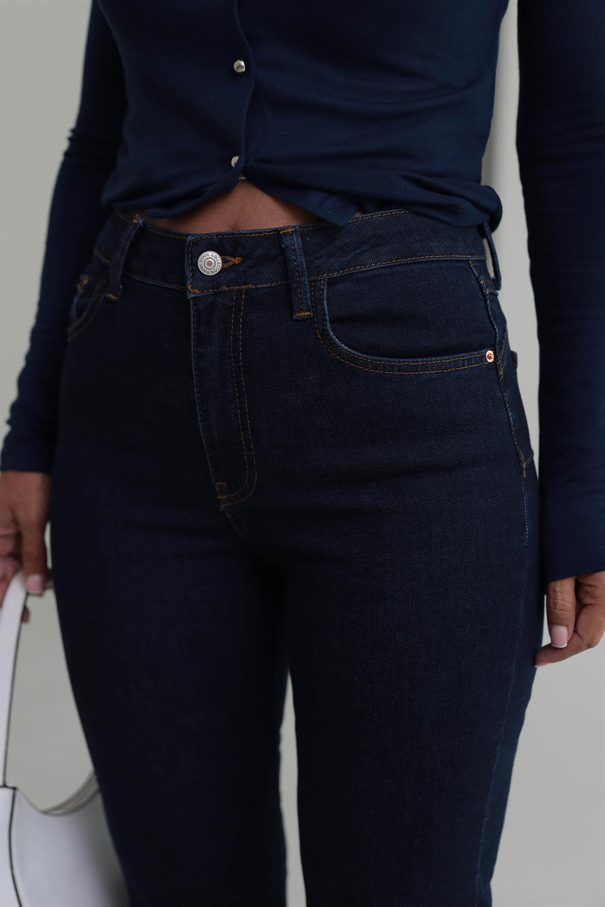 5679 Push-Up Yandan Yırtmaçlı Jean LACİVERT