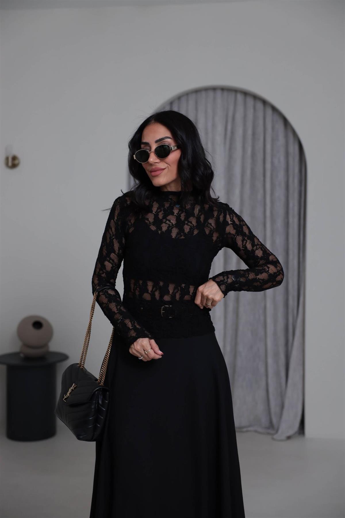 4701 Dik Yaka Dantelli Uzun Kol Bluz SİYAH