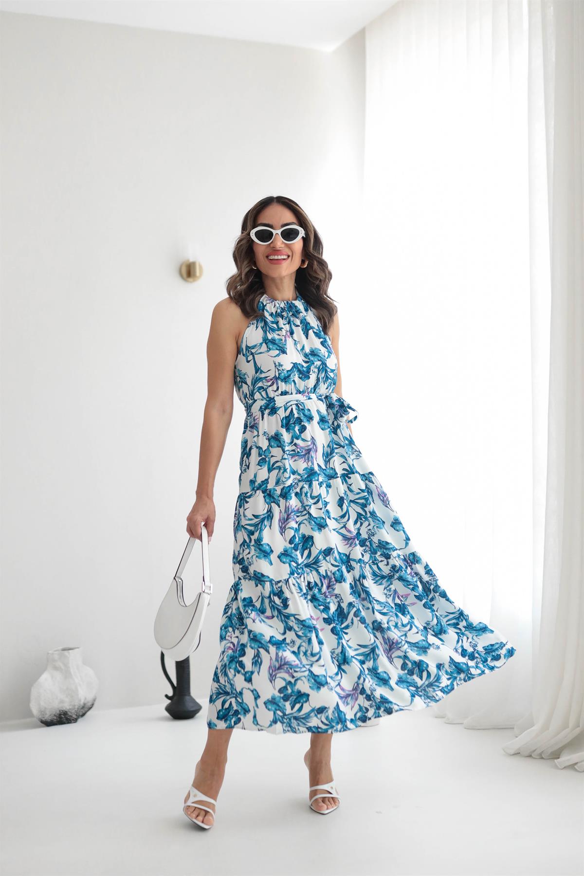 1541 Boyundan Bağlamalı Bel Lastikli Desenli Elbise