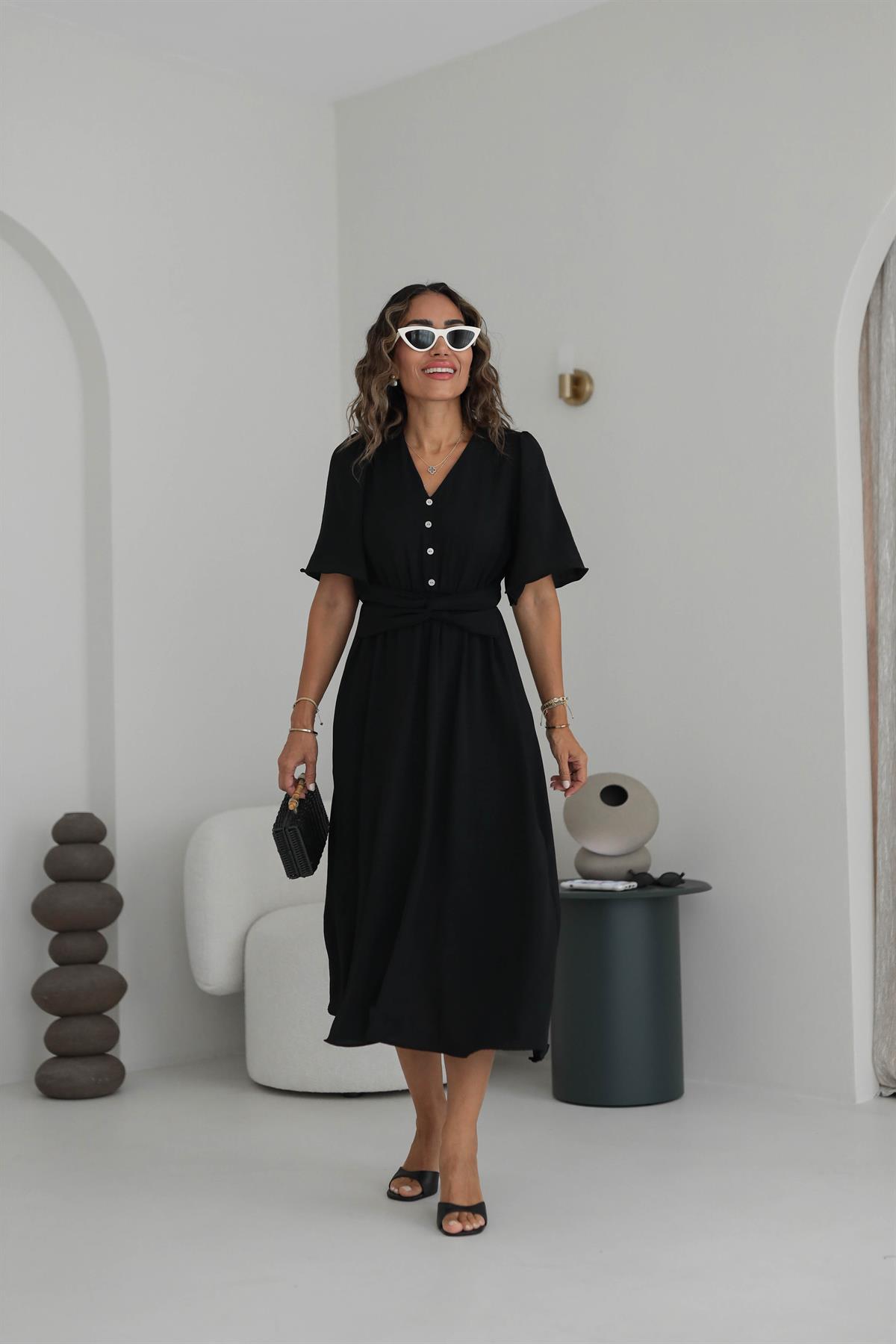 3484 Bel Kuşak Detaylı Yırtmaçlı Kısa Kol Elbise