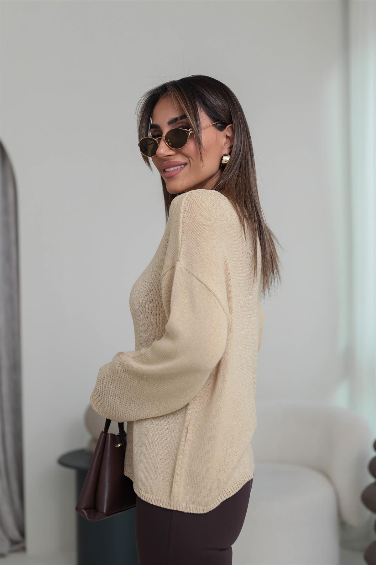 0706 Oval Yaka Basic Triko BEJ