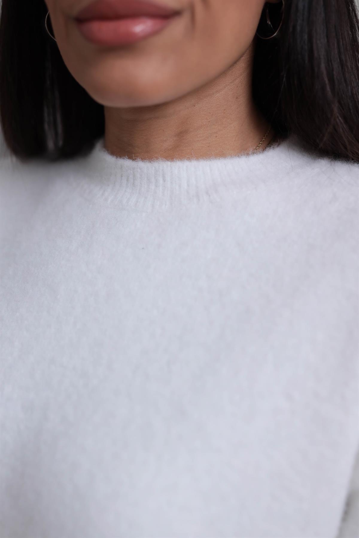 0640 Bisiklet Yaka Yumuşak Dokulu Triko Kazak EKRU