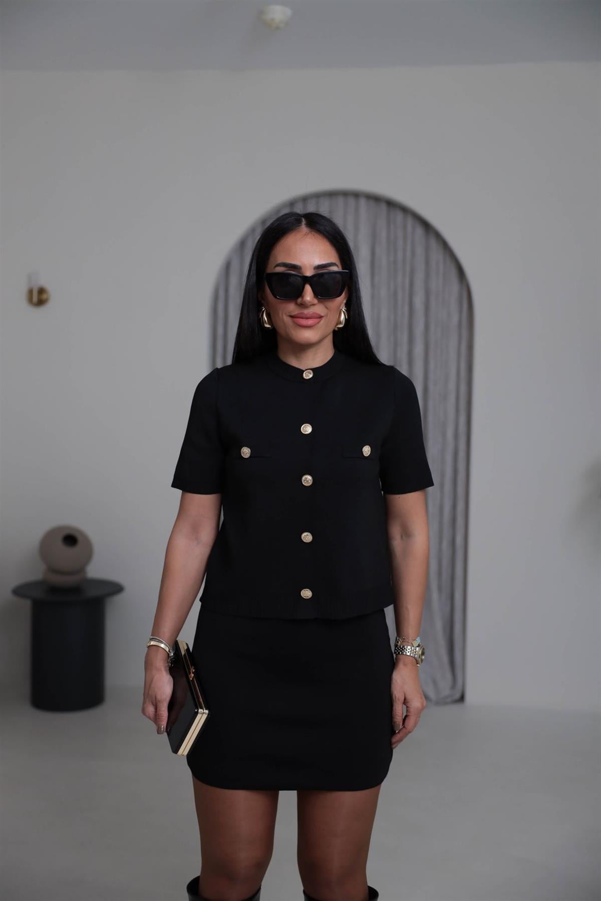 0008 Gold Düğme Detaylı Etekli Triko Takım SİYAH