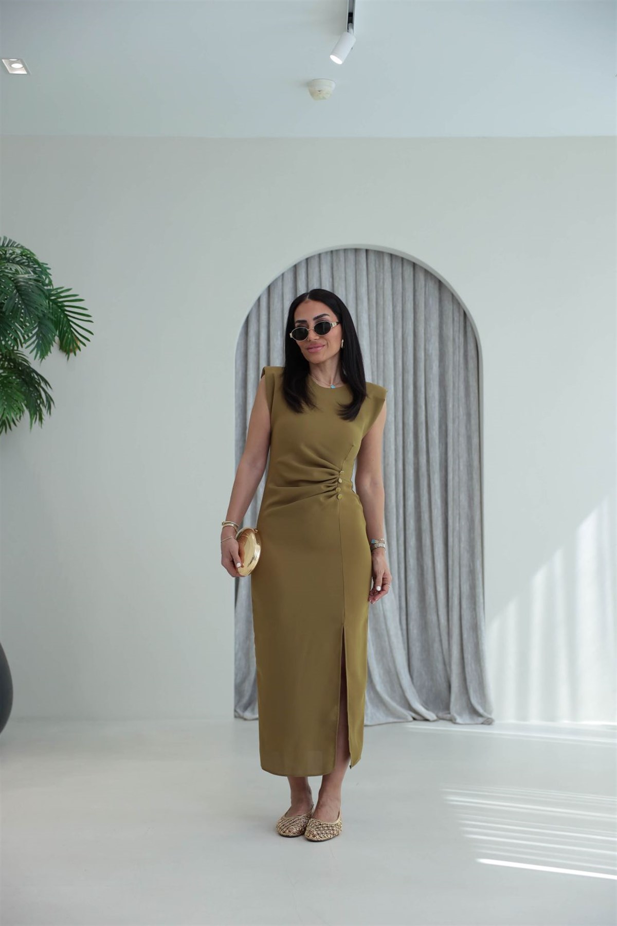 3870 Sıfır Kol Vatkalı Drapeli Elbise OLİVE