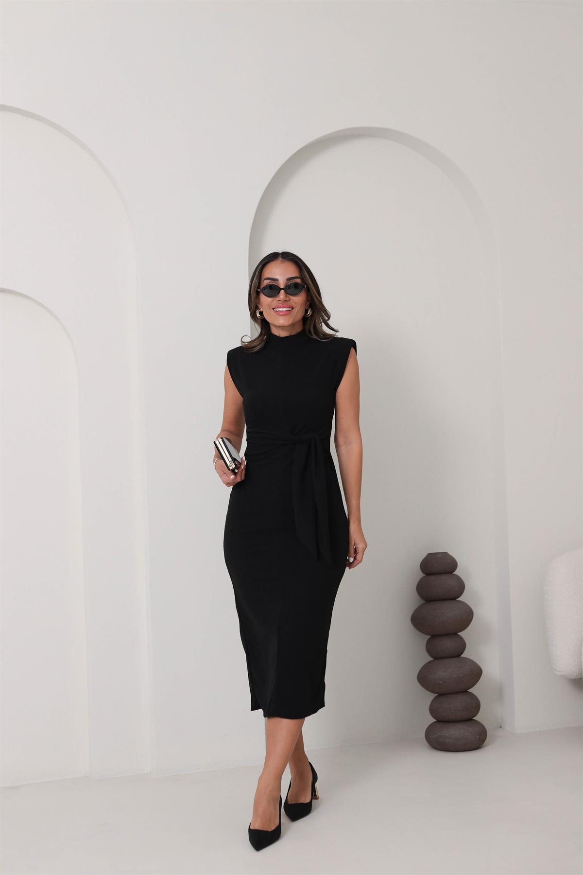 3582 Omuzları Vatkalı Bel Kuşaklı Elbise