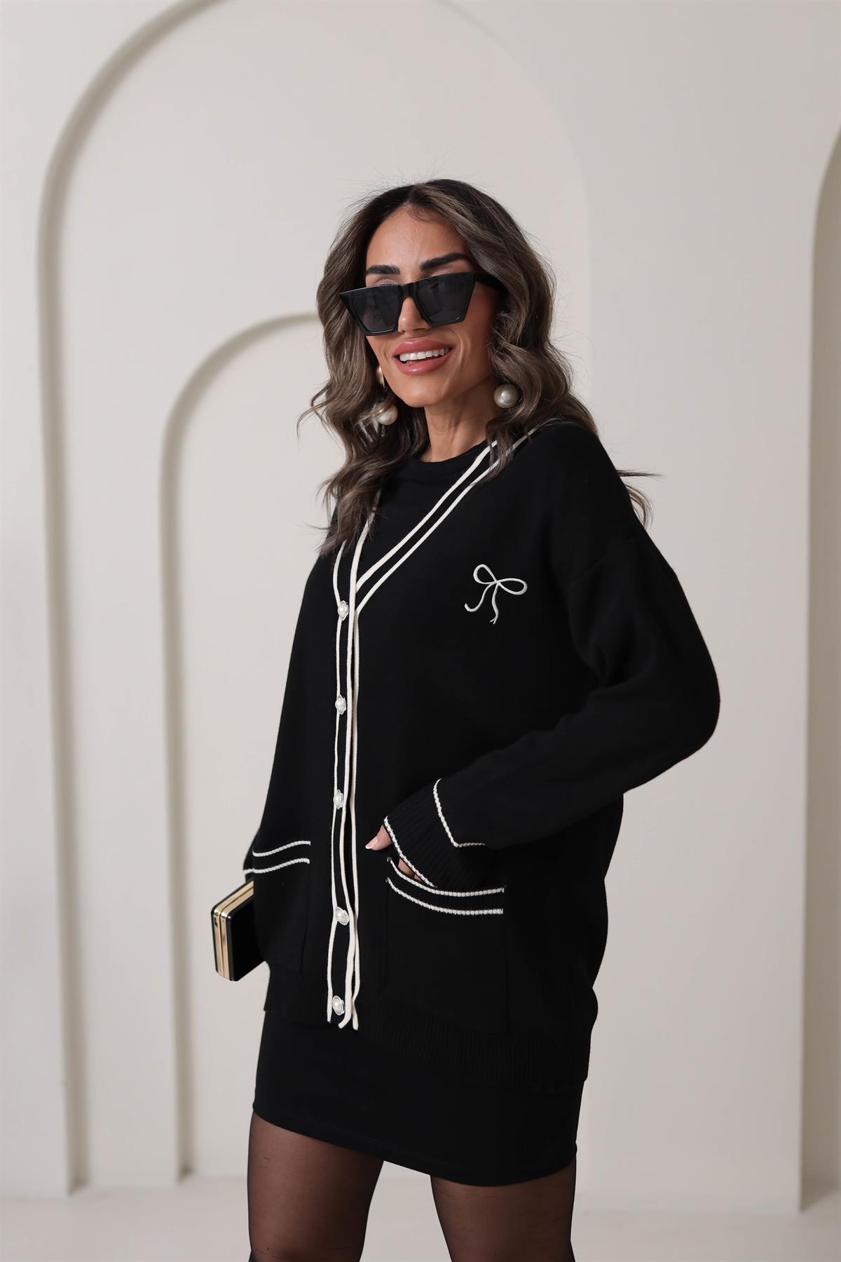 0120 Kurdela Nakışlı İnci Düğmeli Hırka SİYAH