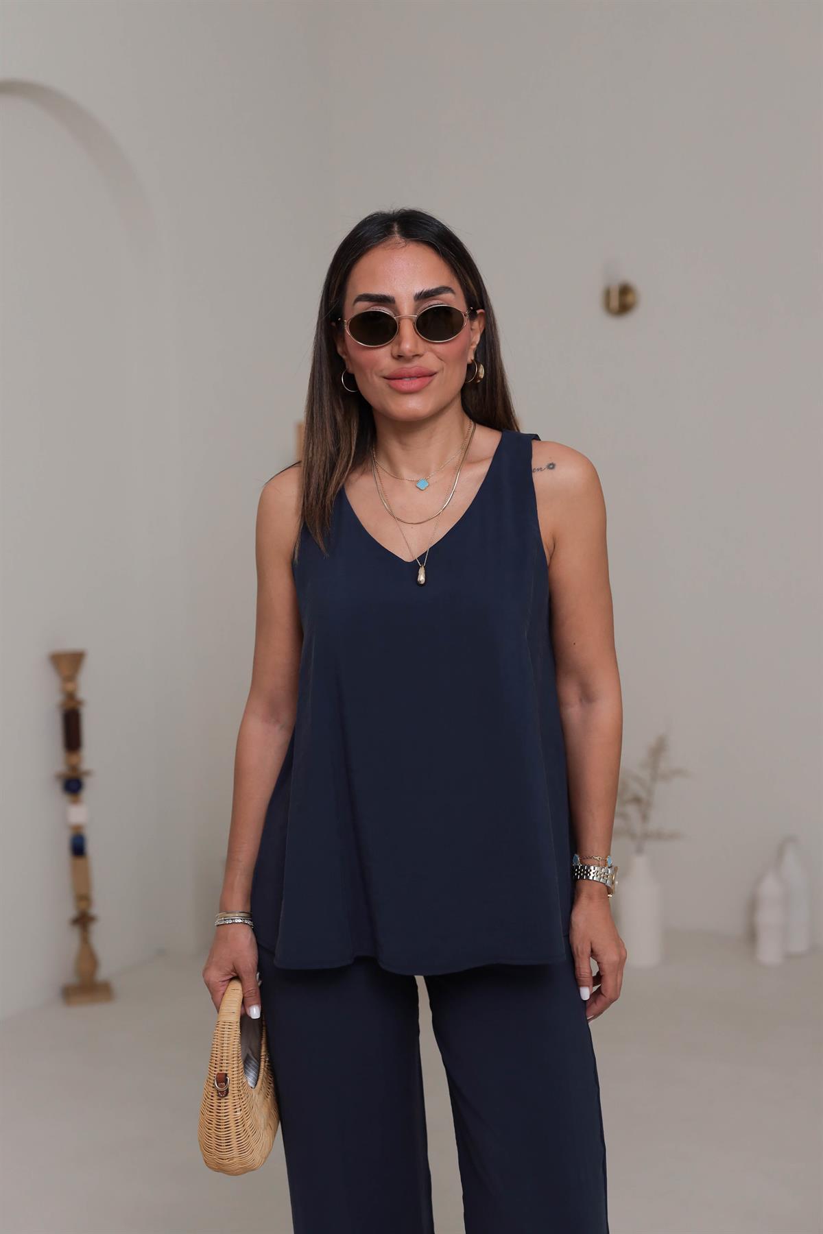 3142 V Yaka Sıfır Kol Tencel Takım LACİVERT