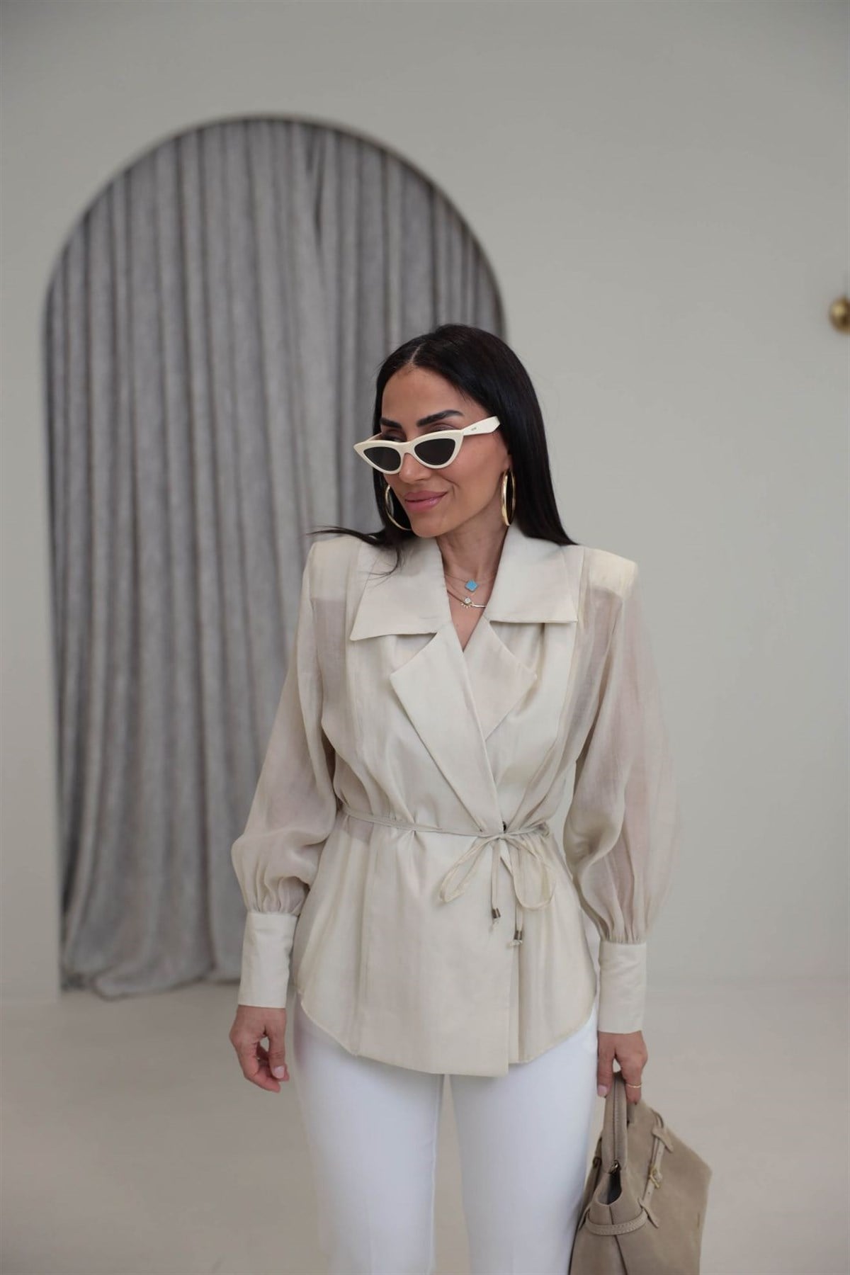 5029 Kruvaze Vatkalı Bağcıklı Tencel Gömlek TAŞ