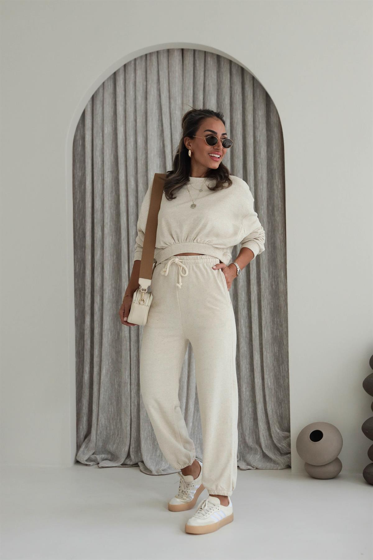 0912 Bisiklet Yaka Ribana Detaylı Eşofman Takımı