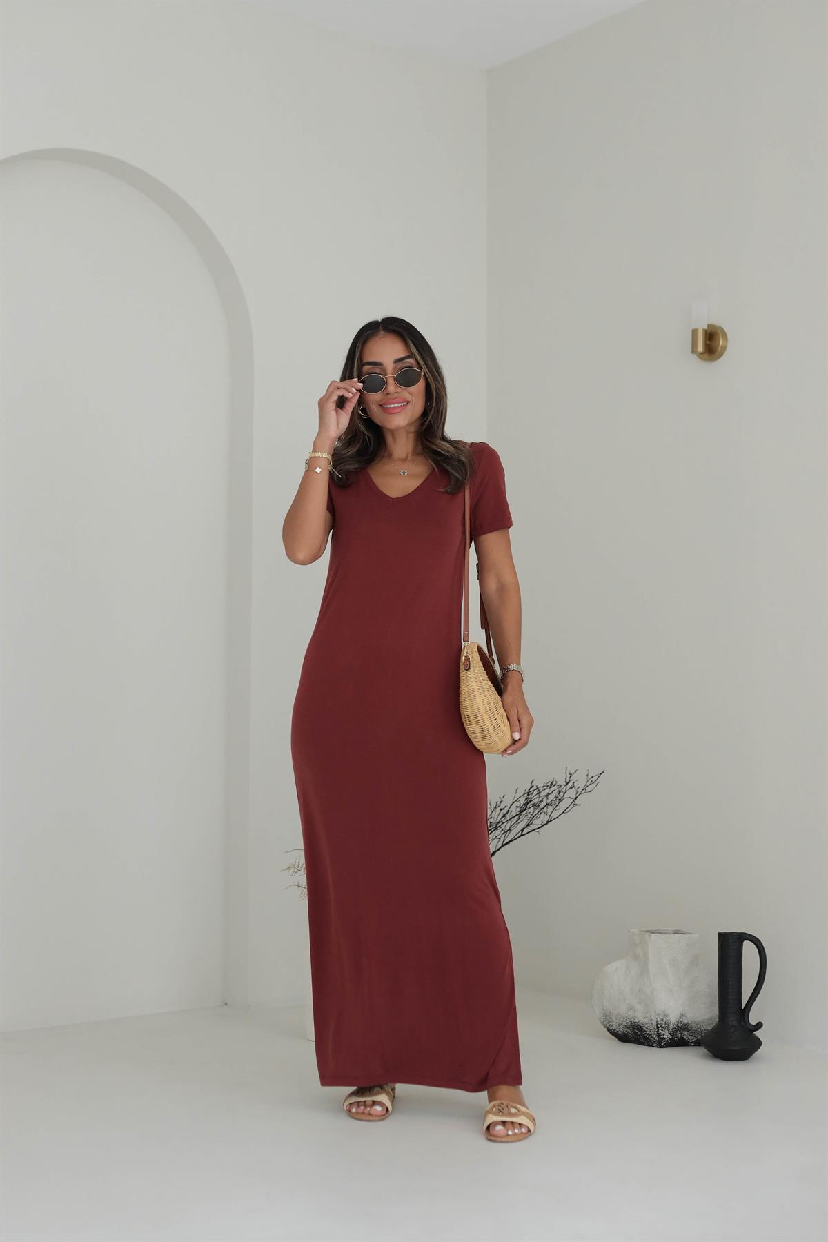 V Yaka Yanları Yırtmaçlı Modal Elbise