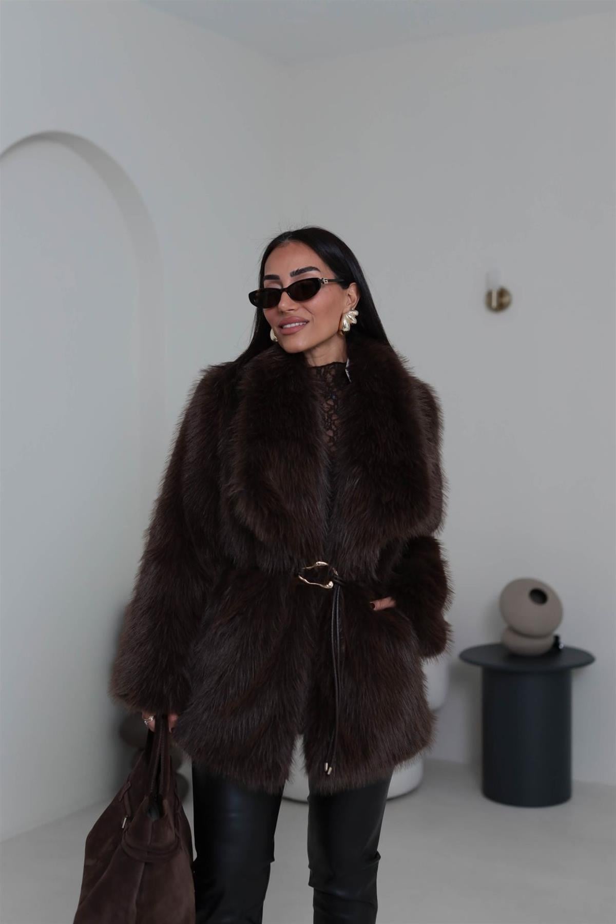 Yakalı Kemerli Suni Kürk Kaban KAHVE