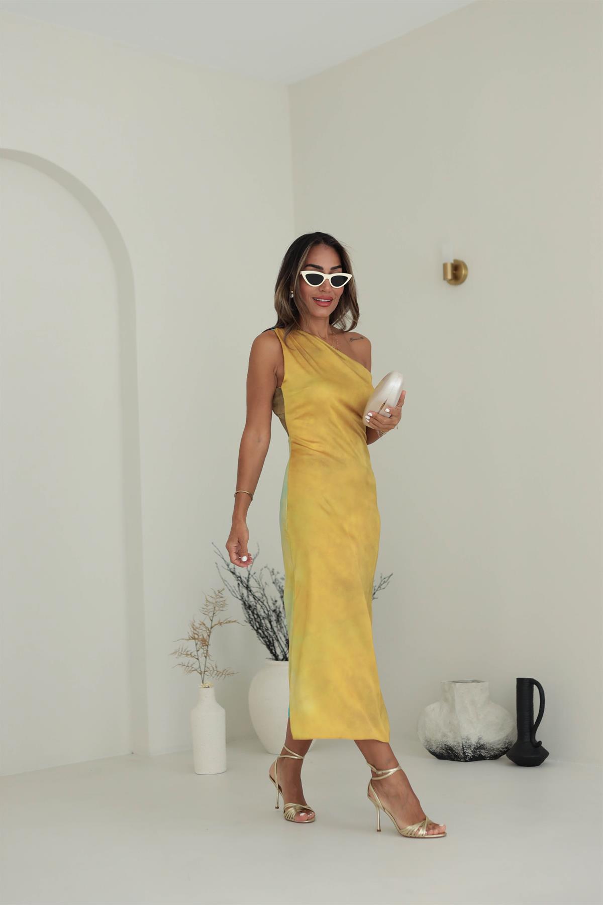 9893 Tek Omuz Sırt Dekoteli Saten Elbise