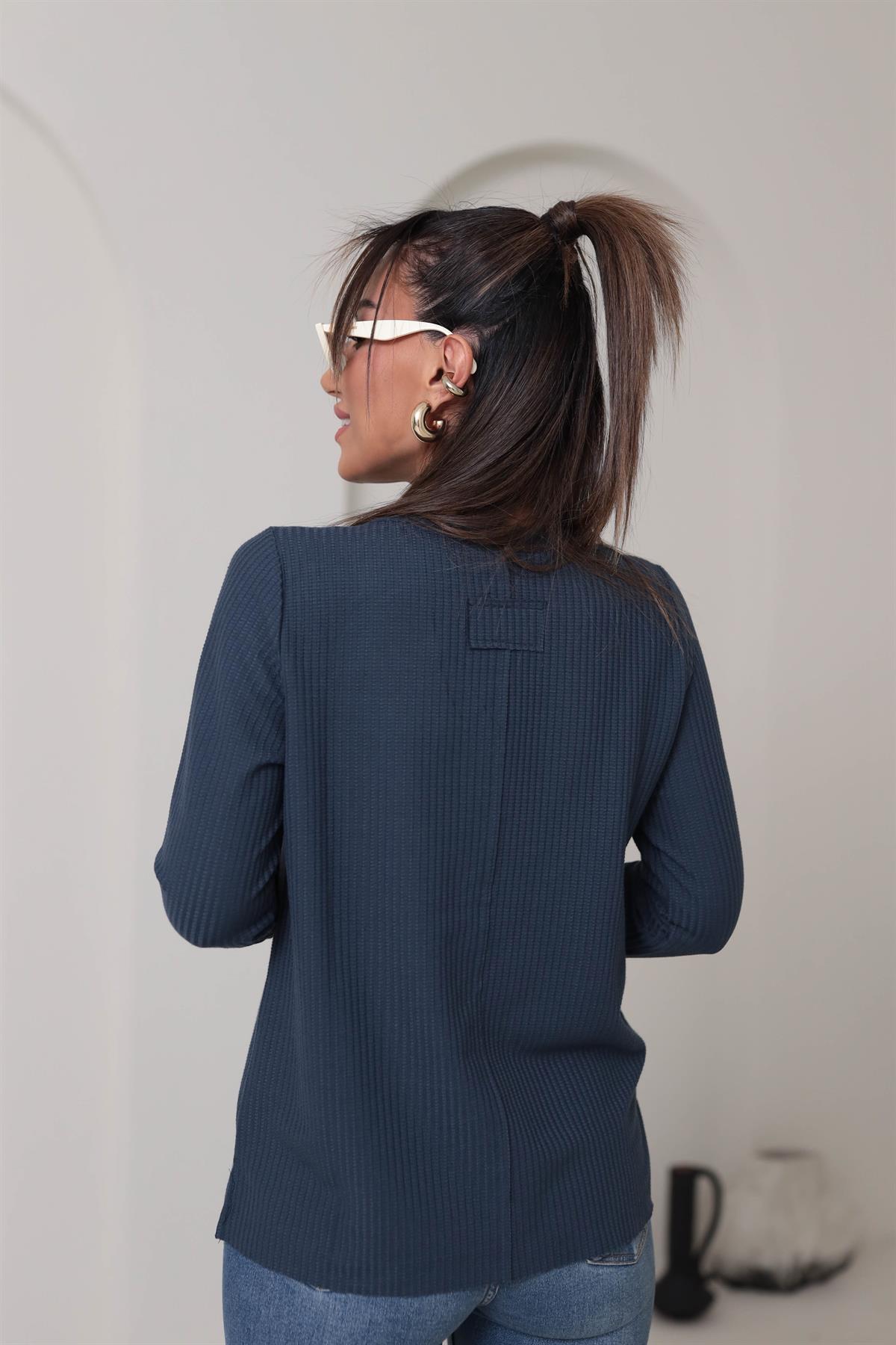 1206 Bisiklet Yaka Parmak Geçebilir Detaylı  Bluz LACİVERT