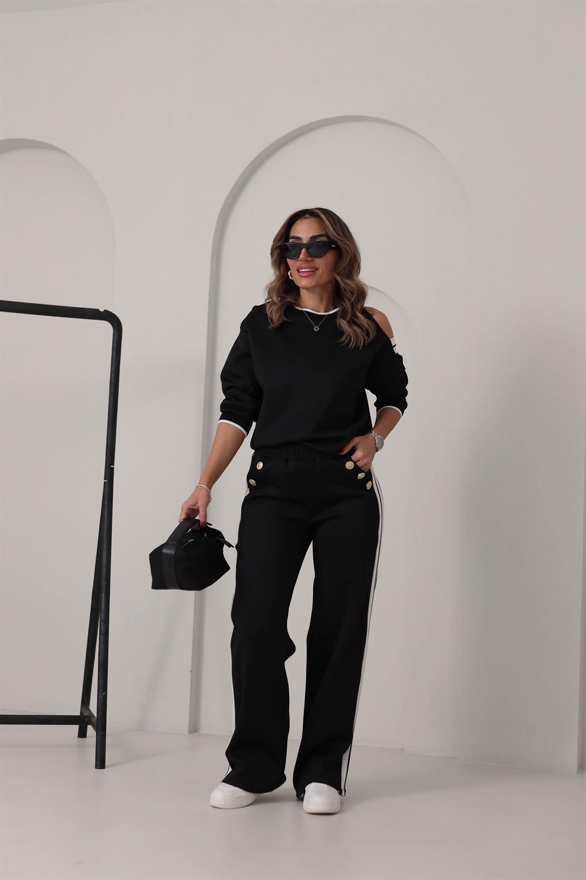 1032 Scuba Şerit Detay Düğmeli Takım SİYAH