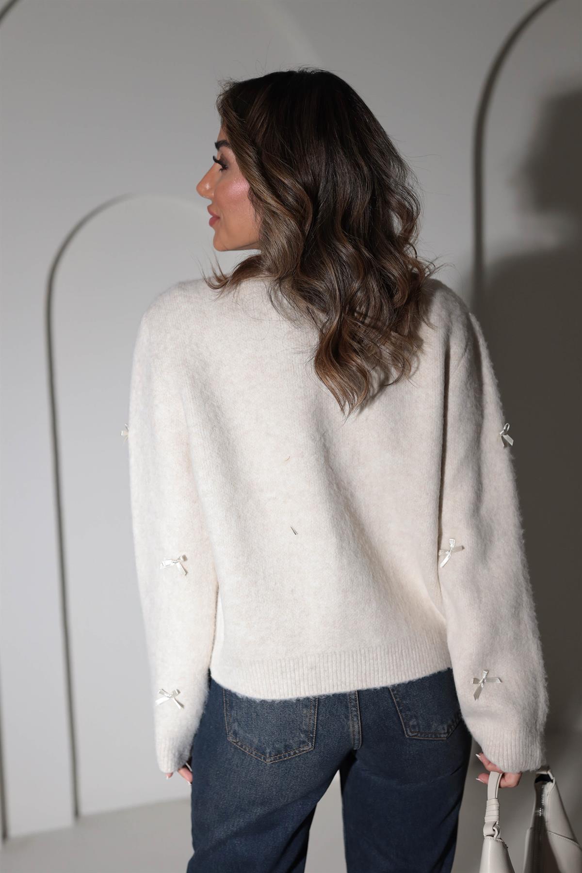 Taş Düğmeli Fiyonk Detaylı Hırka TAŞ