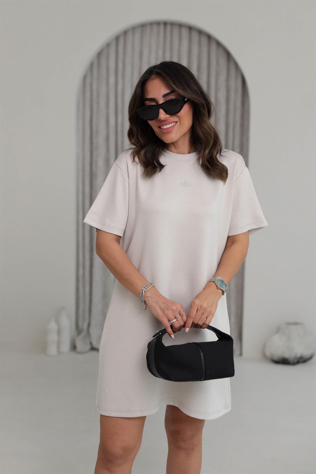 1570 Baskılı Modal Kumaş Rahat Kalıp Elbise BEJ