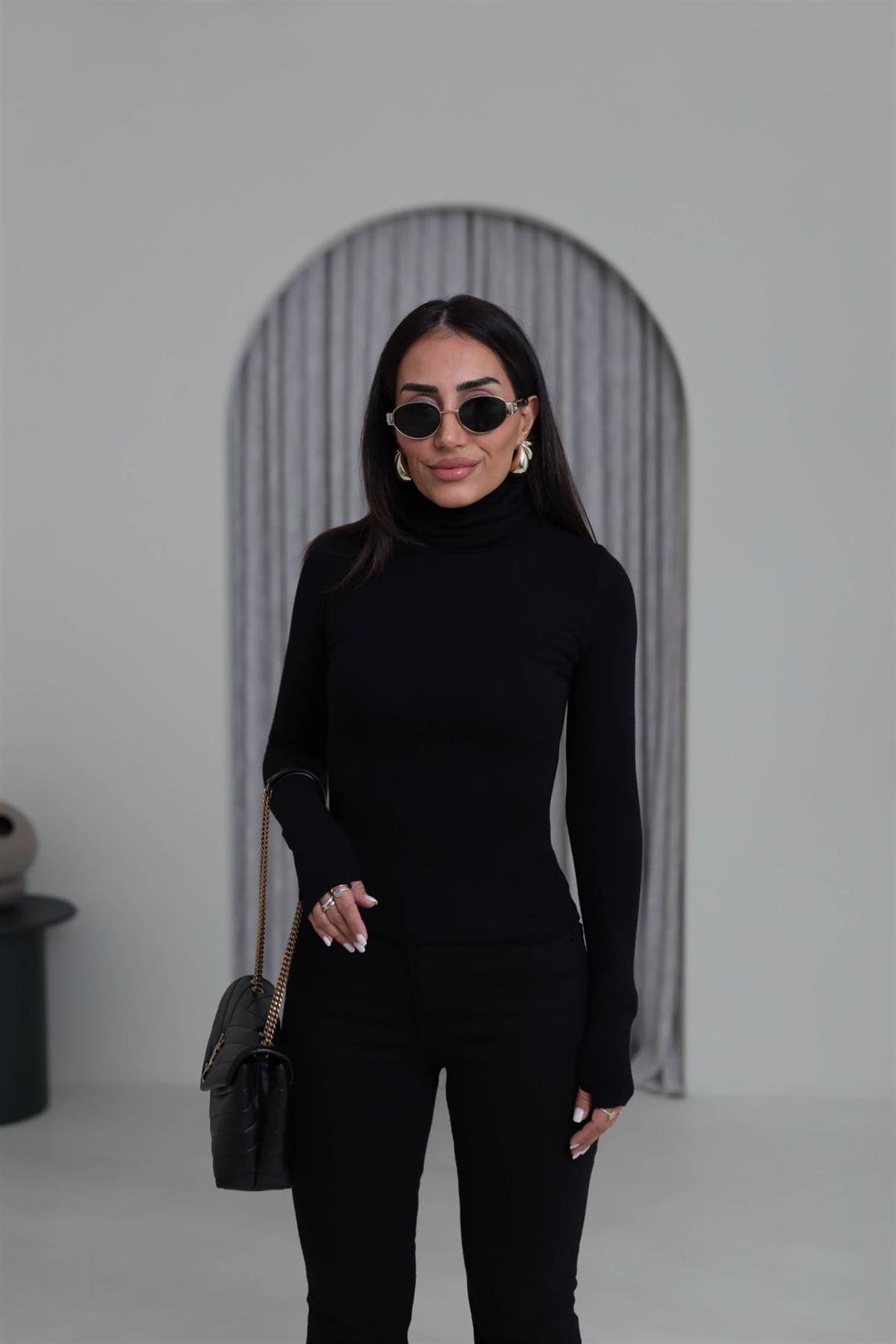 1710 Kolu Yırtmaçlı Balıkçı Yaka Bluz SİYAH