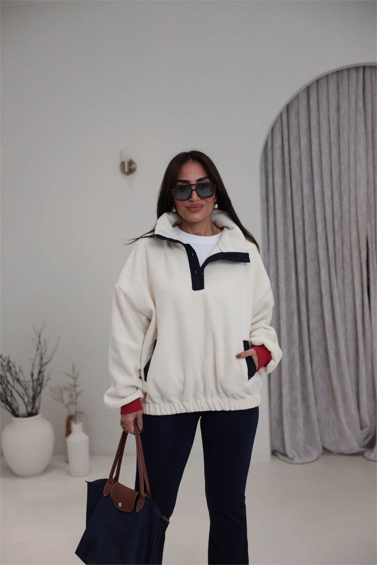4241 Paraşüt Garnili Cepli Teddy Peluş Sweatshirt BEJ