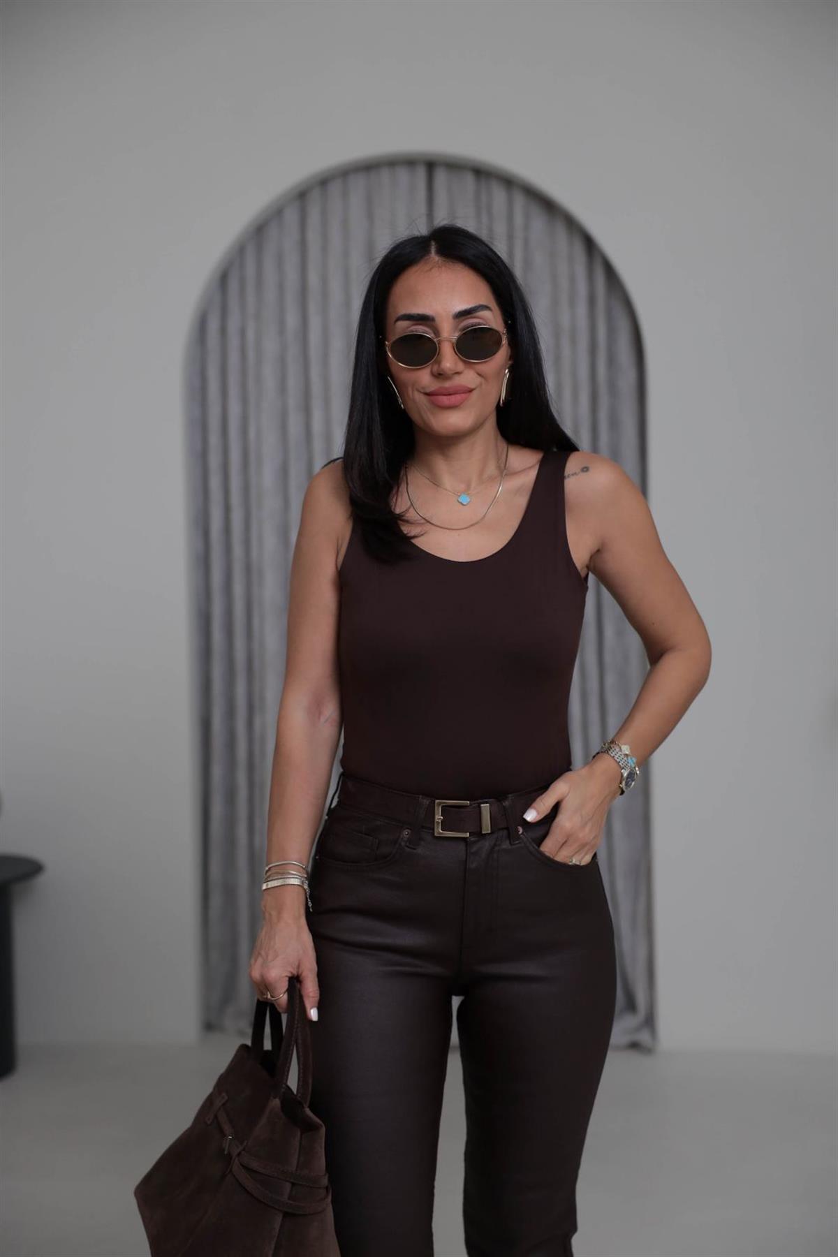 1028 Sırt Dekolteli Kalın Askılı Çıtçıtlı Bodysuit ACI KAHVE