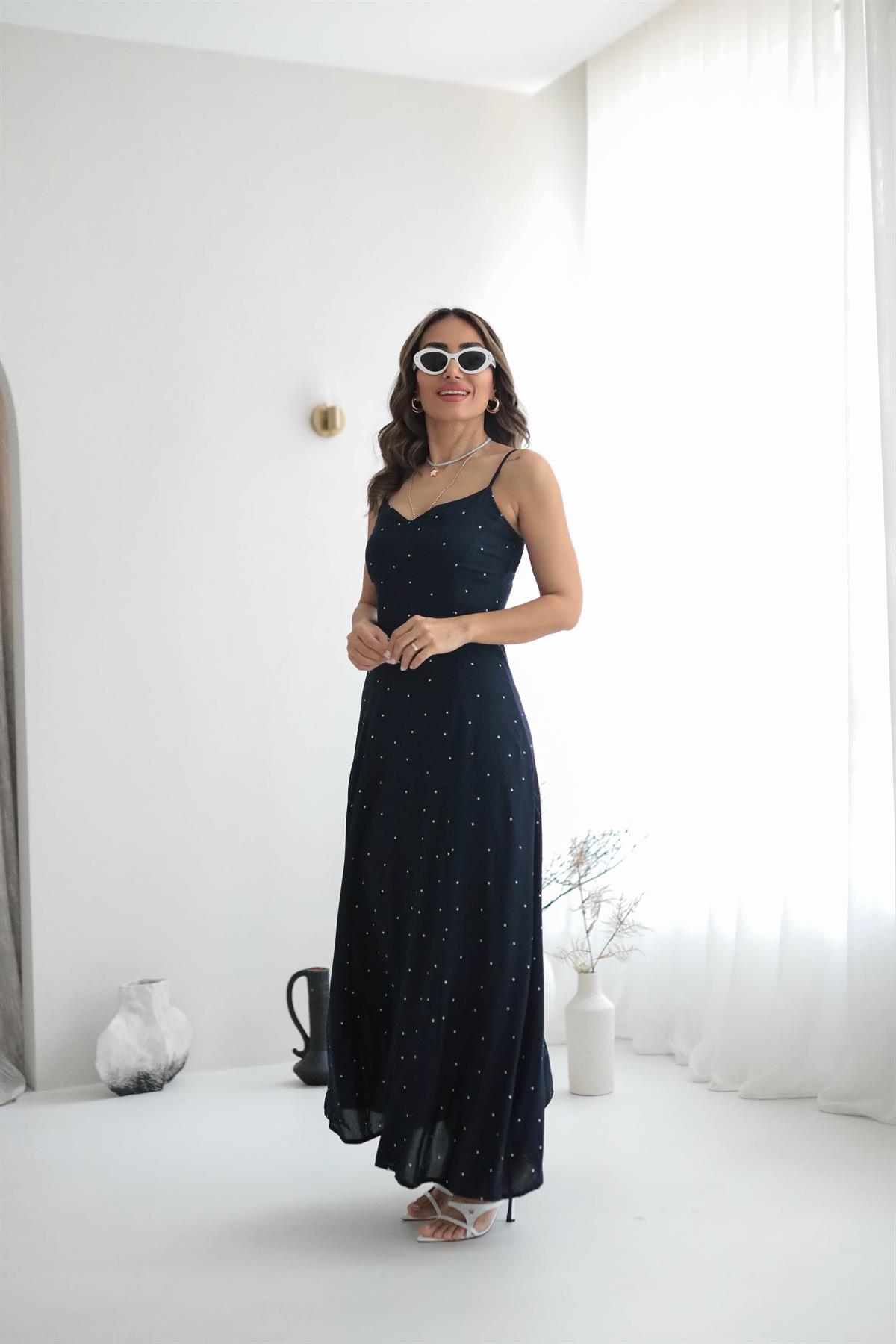 3505 İp Askılı Puantiyeli Elbise