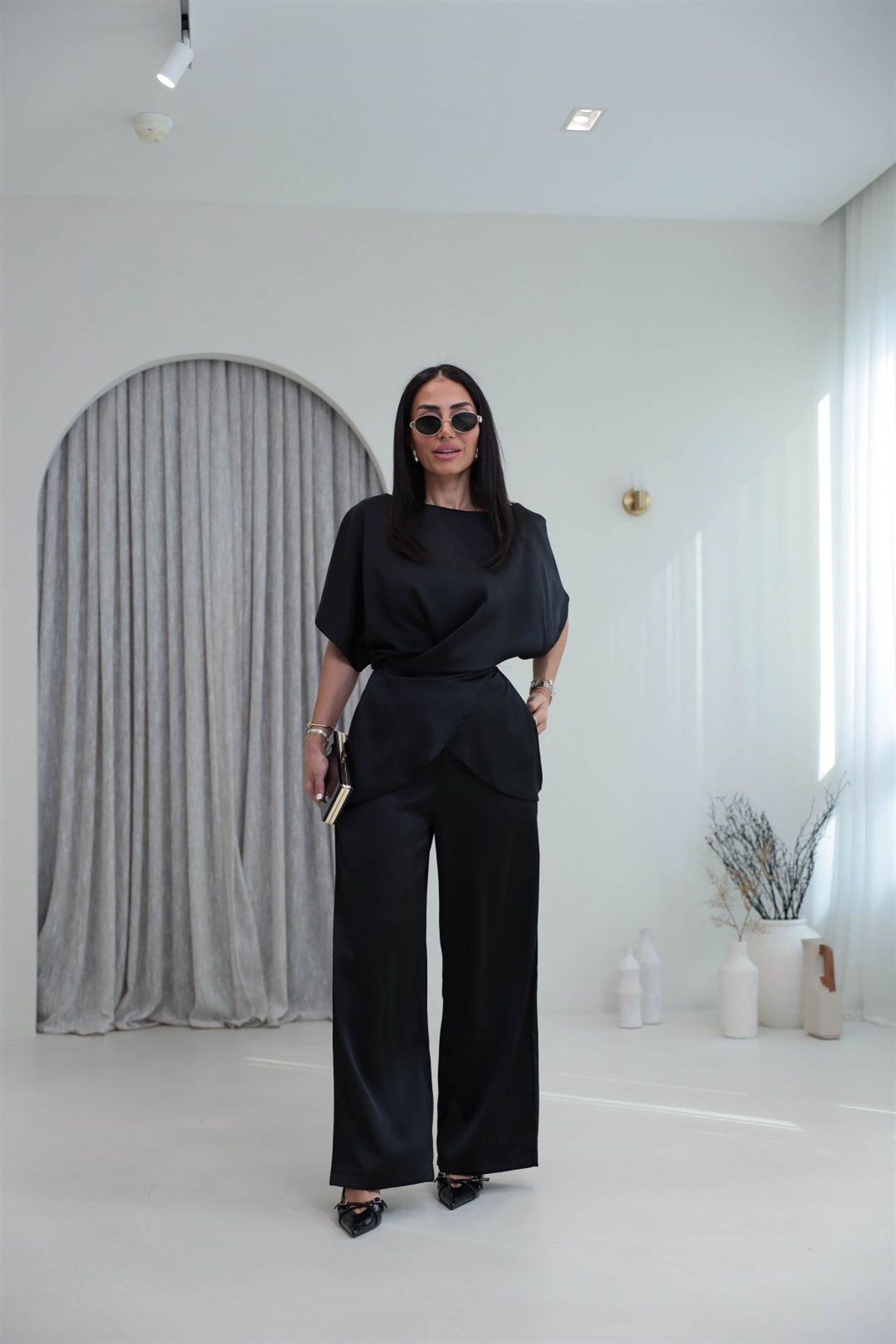 Tasarım Bağlama Detay Tok Saten Takım SİYAH